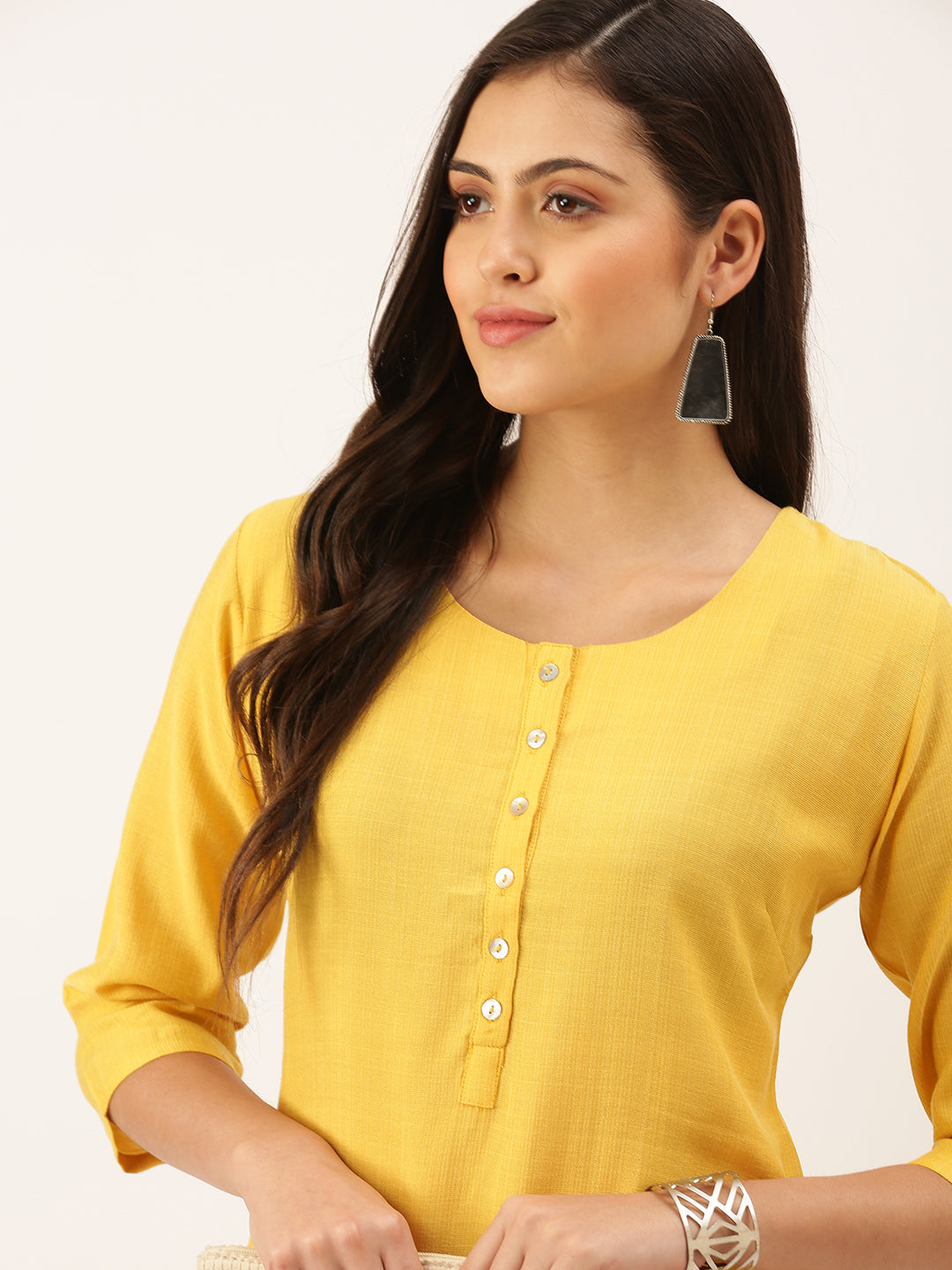 Women's Yellow Solid Straight Kurta