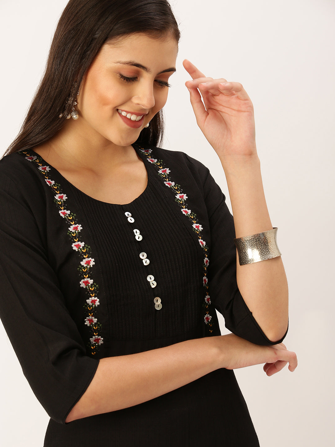 Women's Black Solid Straight Kurta