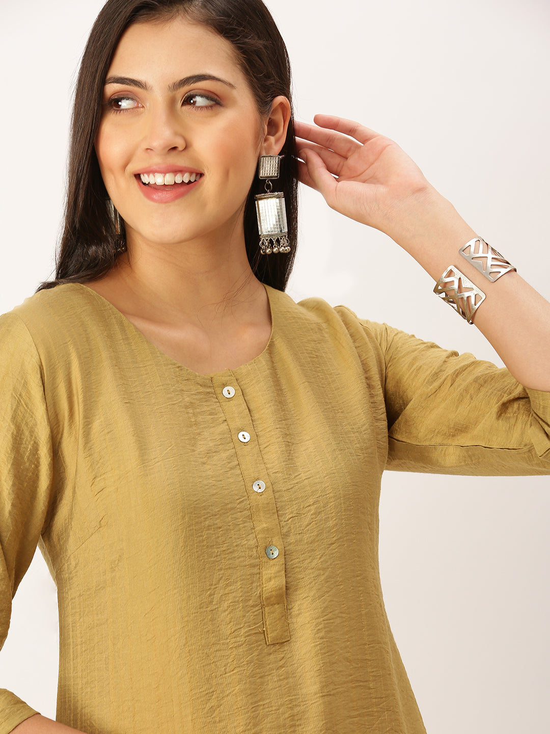 Women's Green Solid Straight Kurta