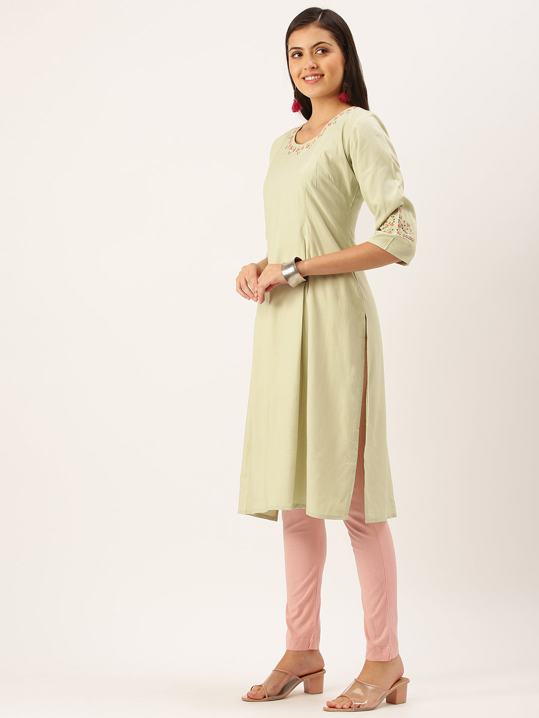 Women's Green Solid Straight Kurta