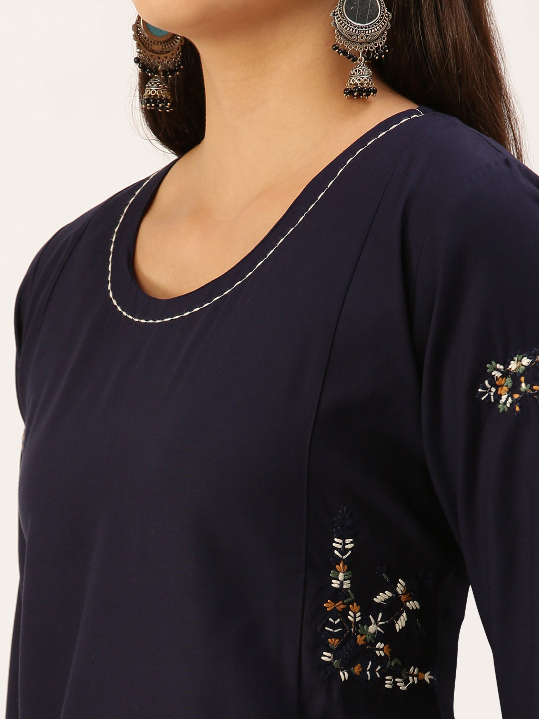 Women's Blue Solid Straight Kurta