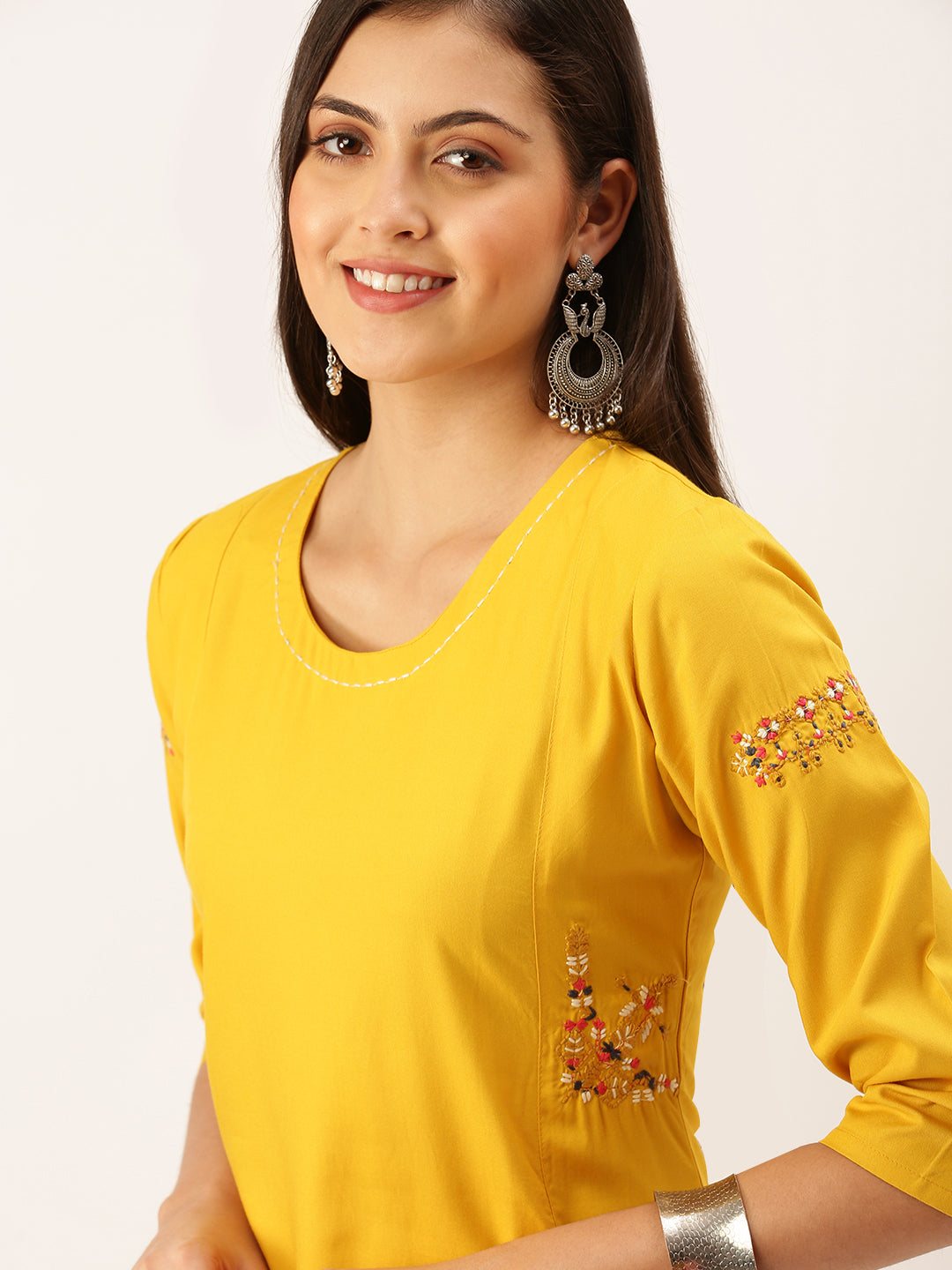 Women's Yellow Solid Straight Kurta