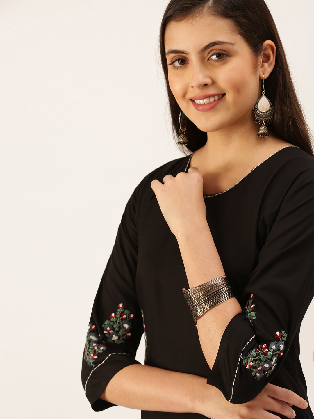 Women's Black Solid Straight Kurta