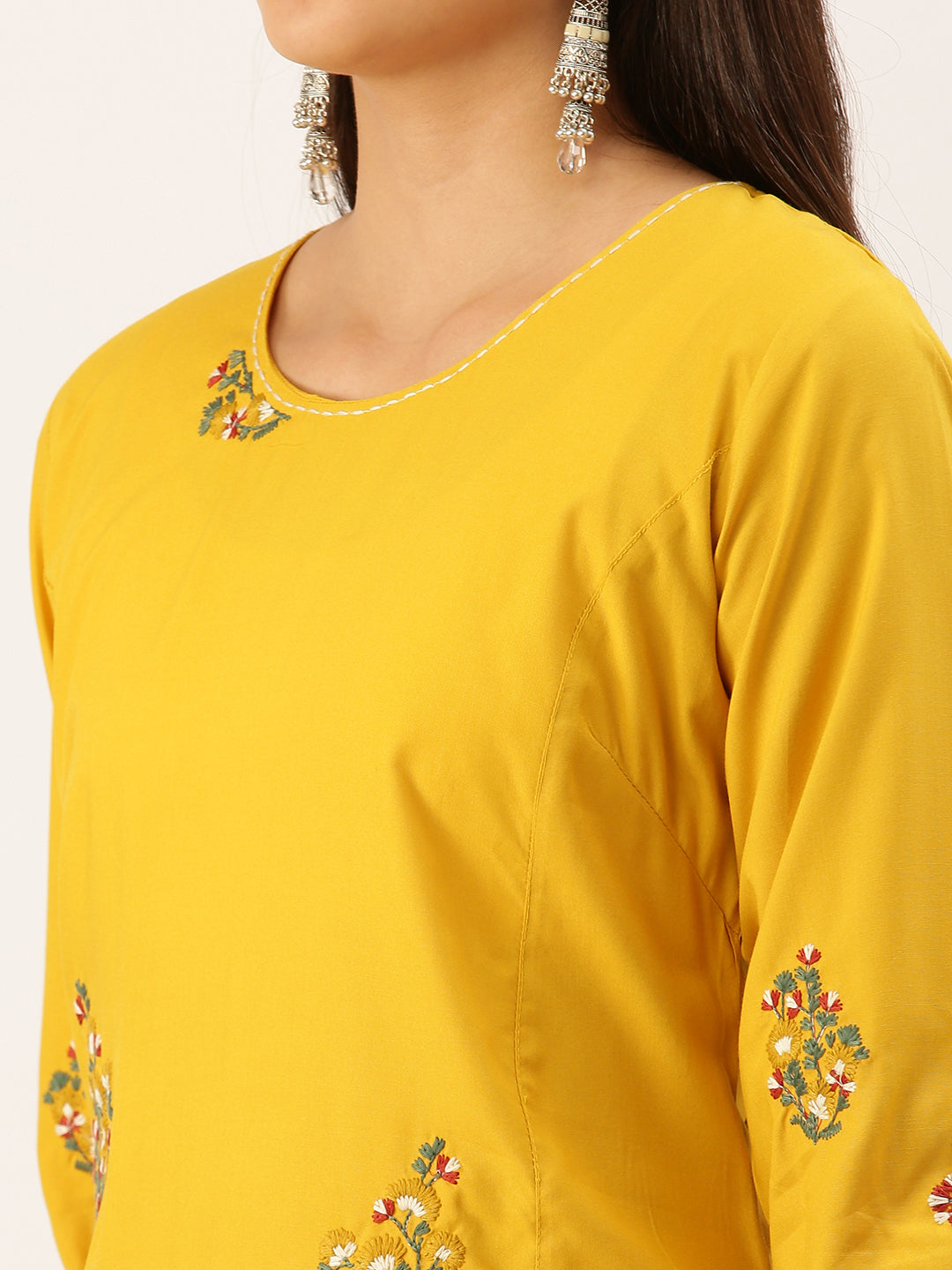 Women's Mustard Solid Straight Kurta