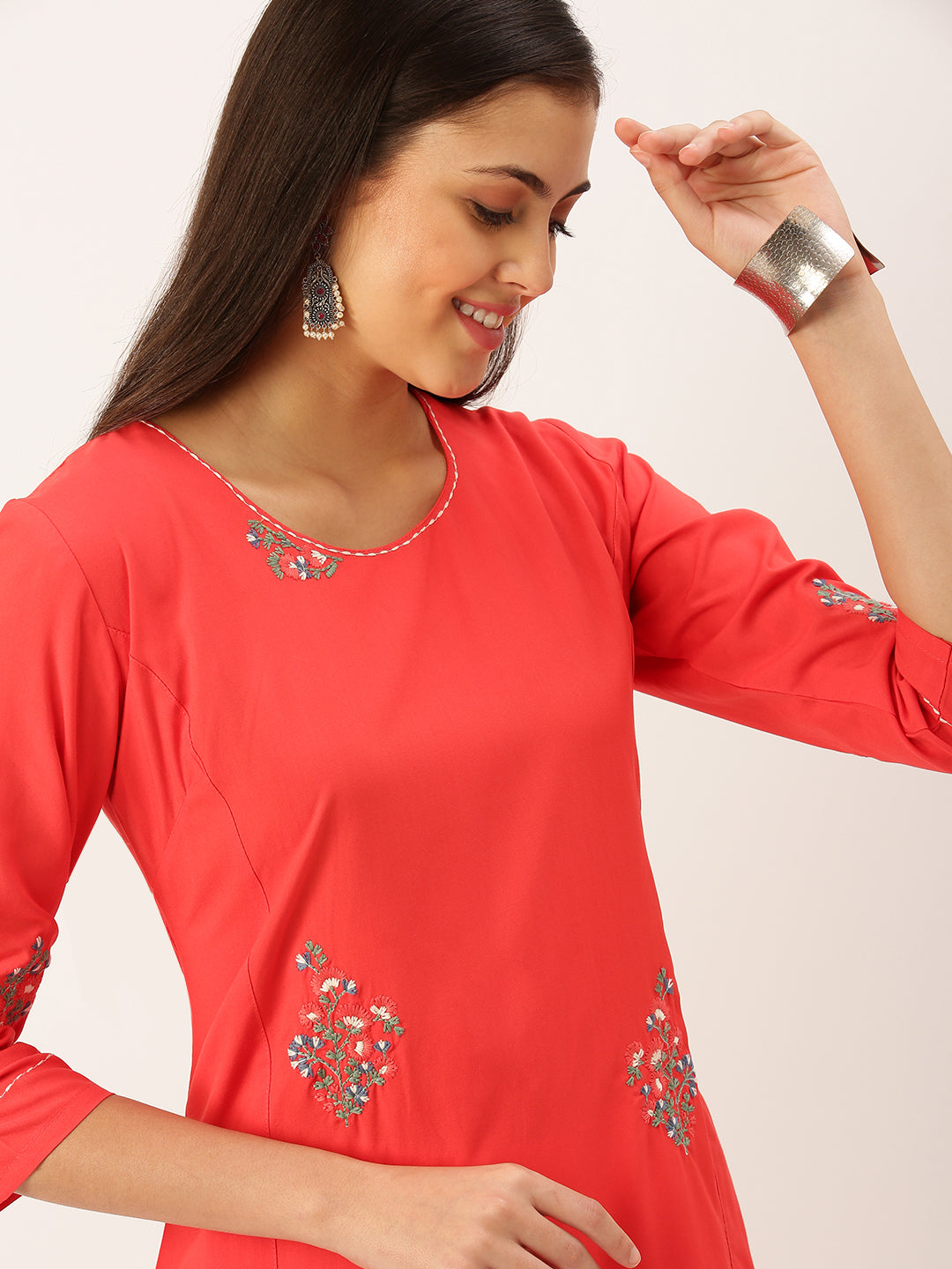 Women's Red Solid Straight Kurta