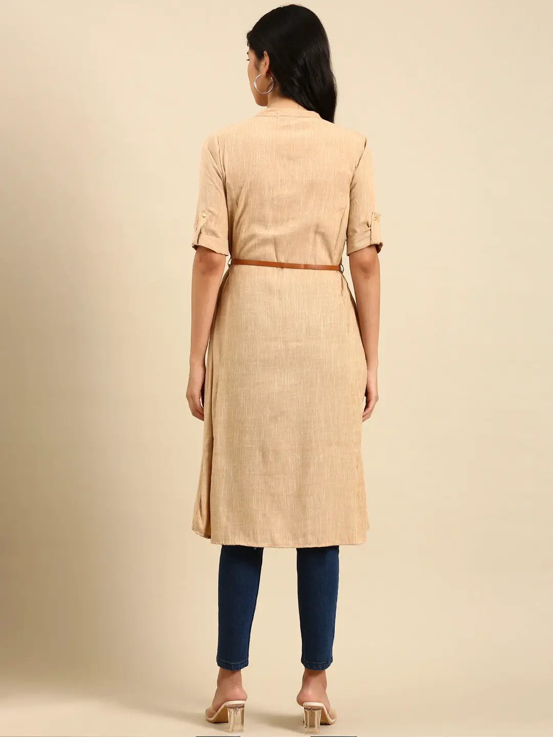 Women's Beige Solid Straight Kurta