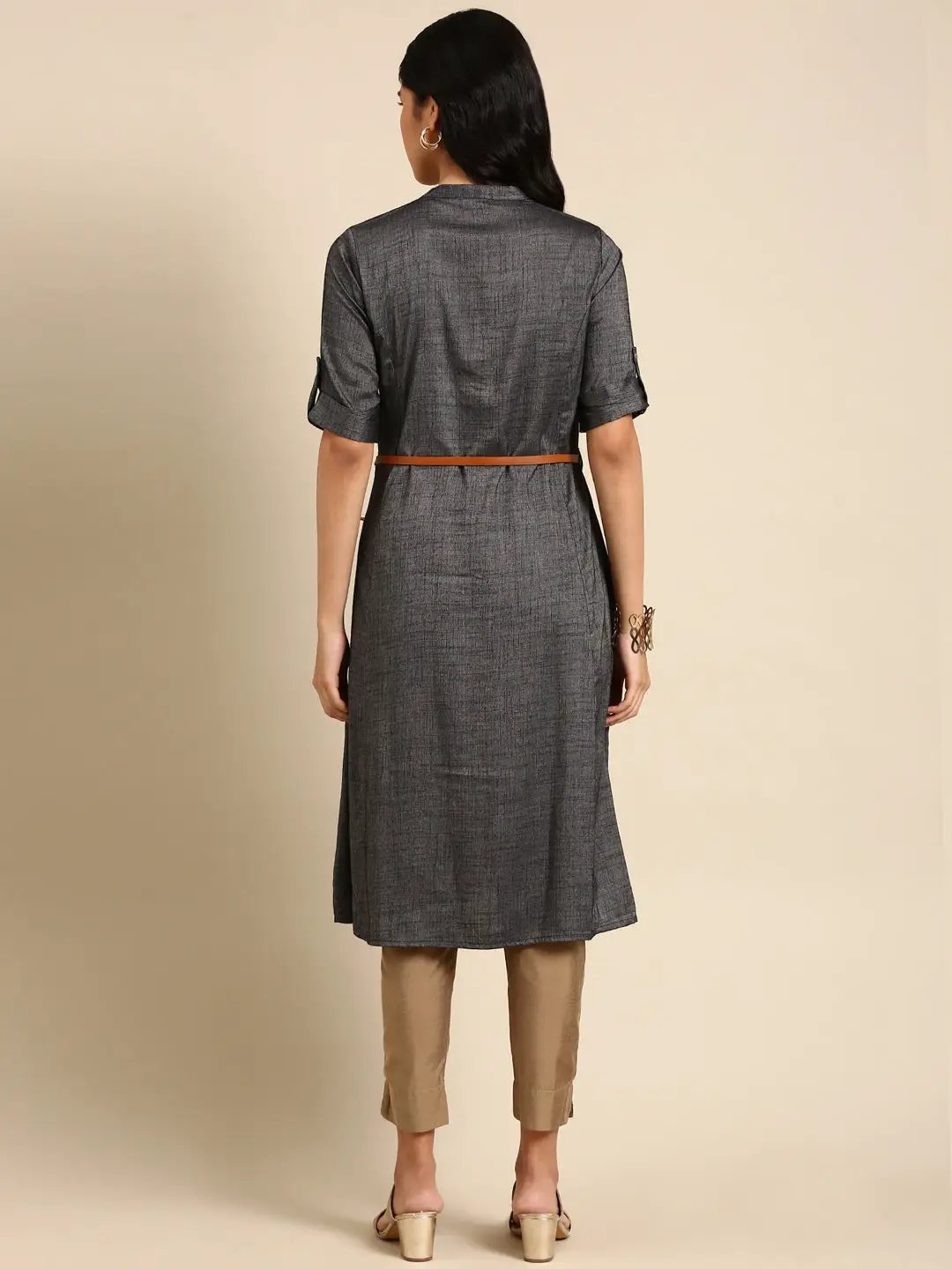 Women's Black Solid Straight Kurta