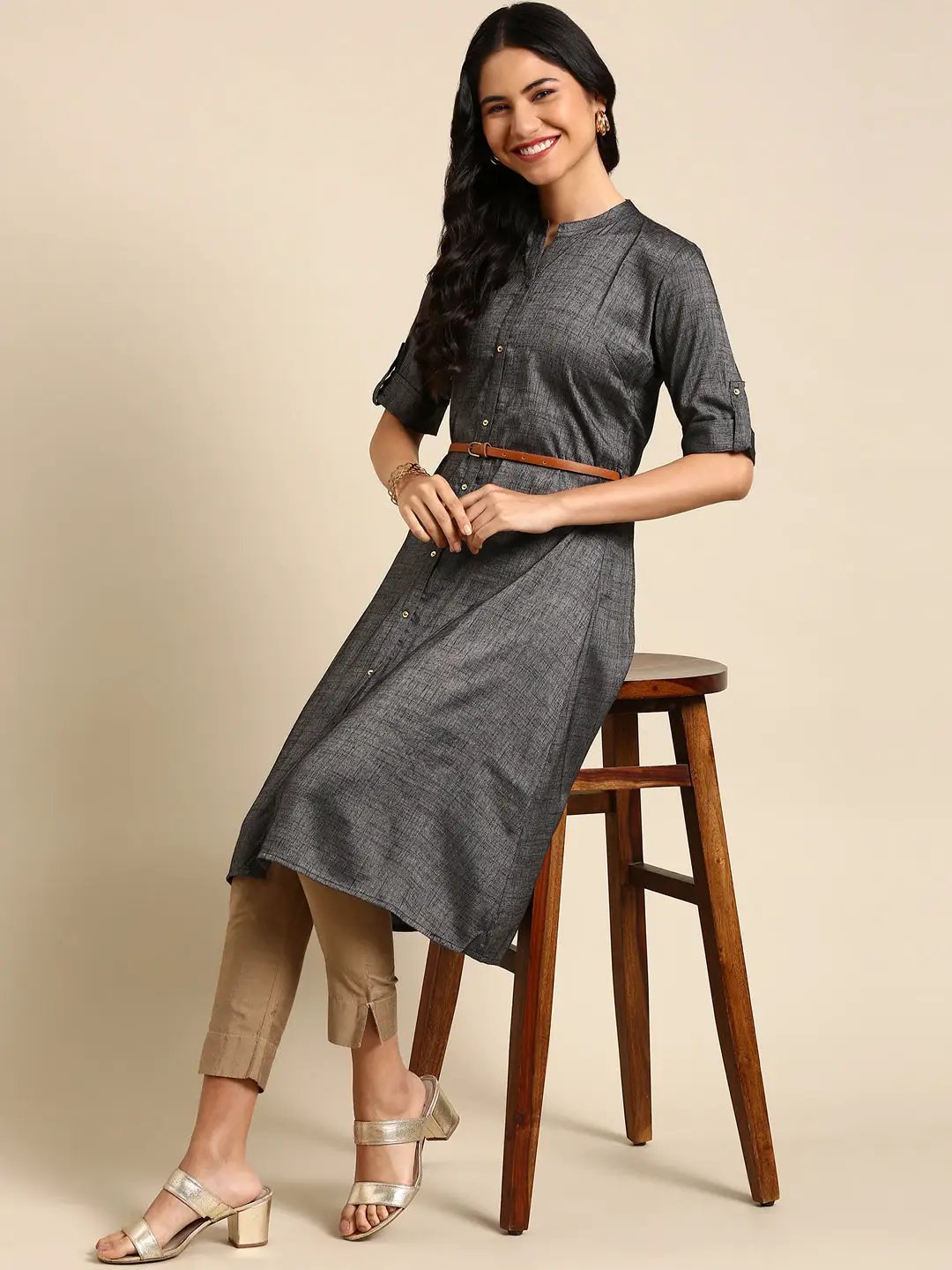 Women's Black Solid Straight Kurta