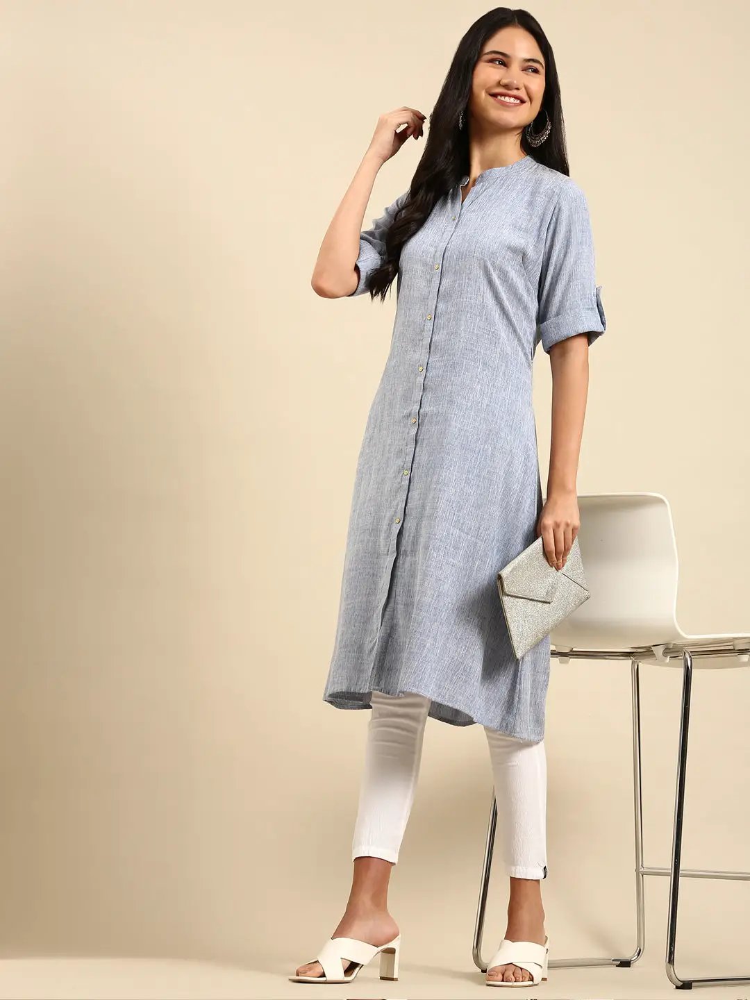 Women's Blue Solid Straight Kurta