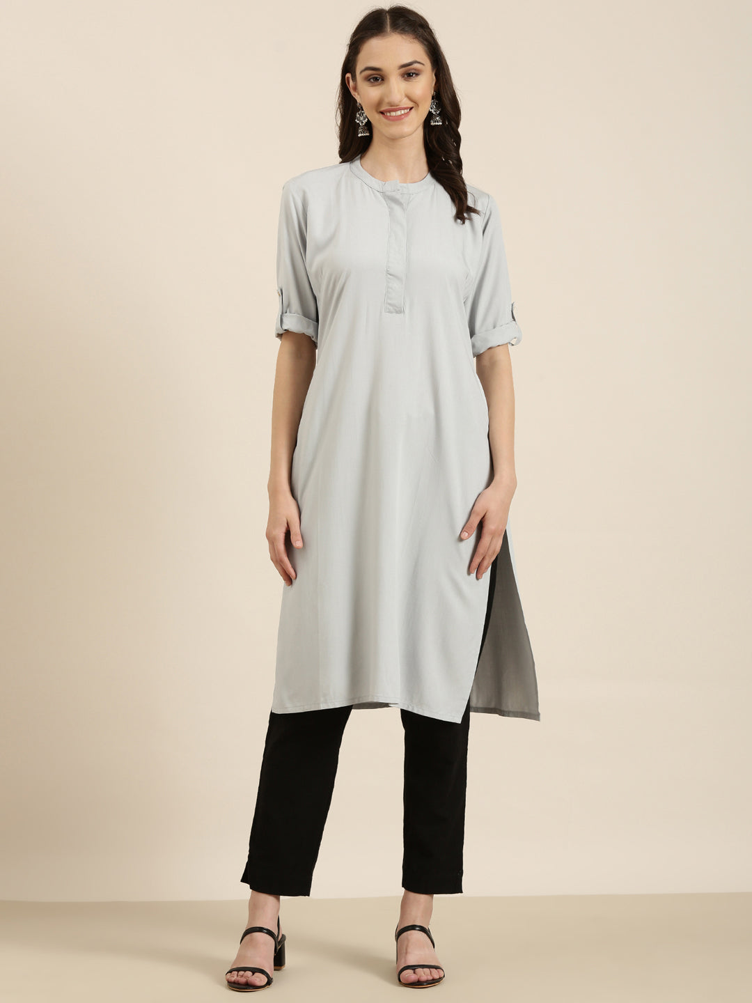 Women Grey Solid Straight Kurta