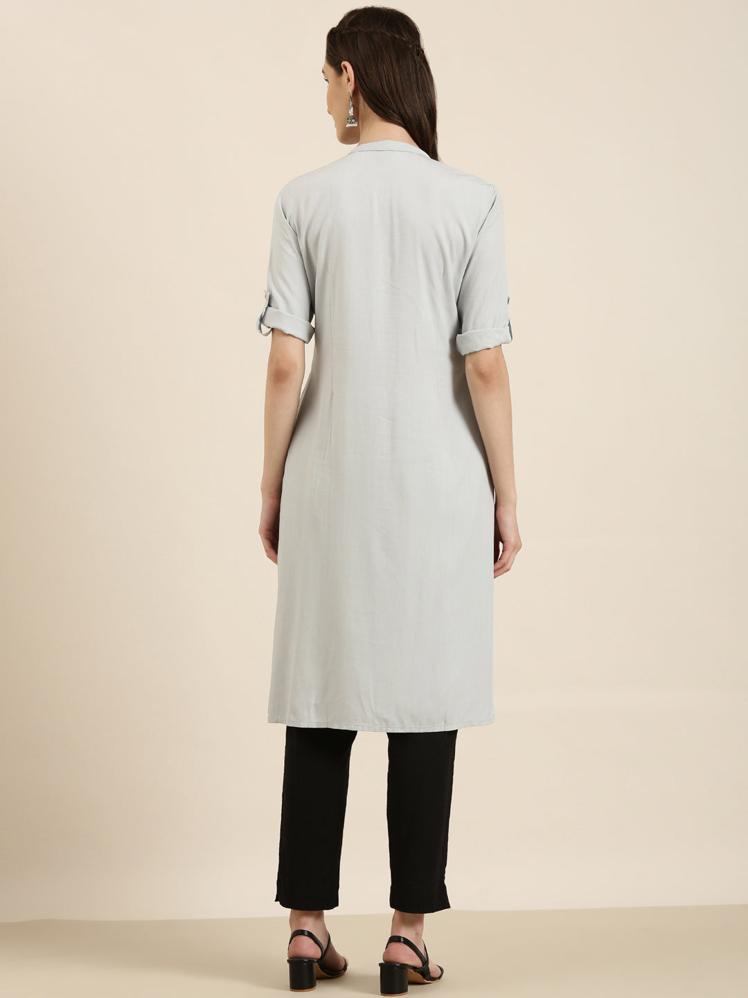 Women Grey Solid Straight Kurta