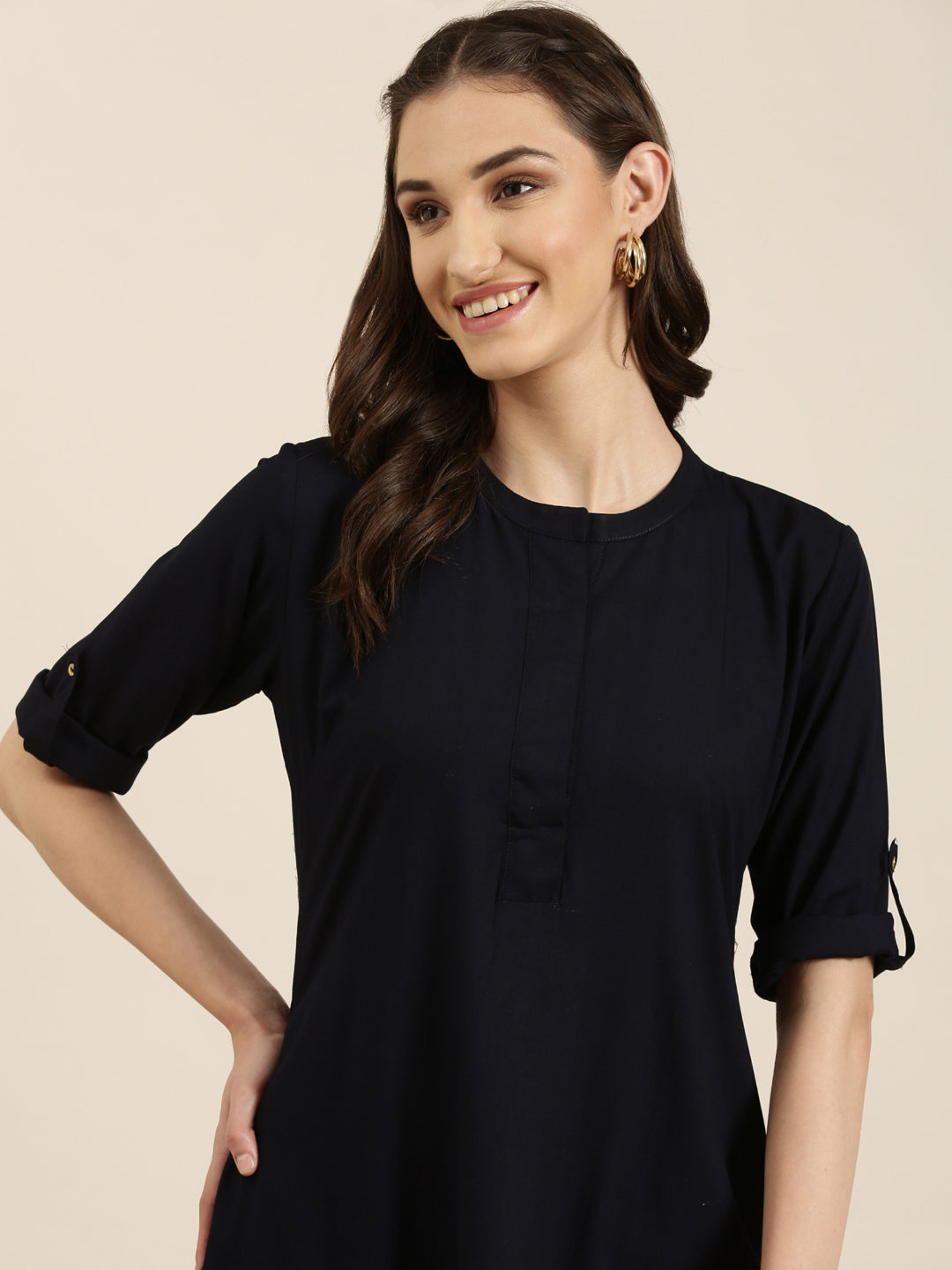 Women Navy Blue Solid Straight Kurta