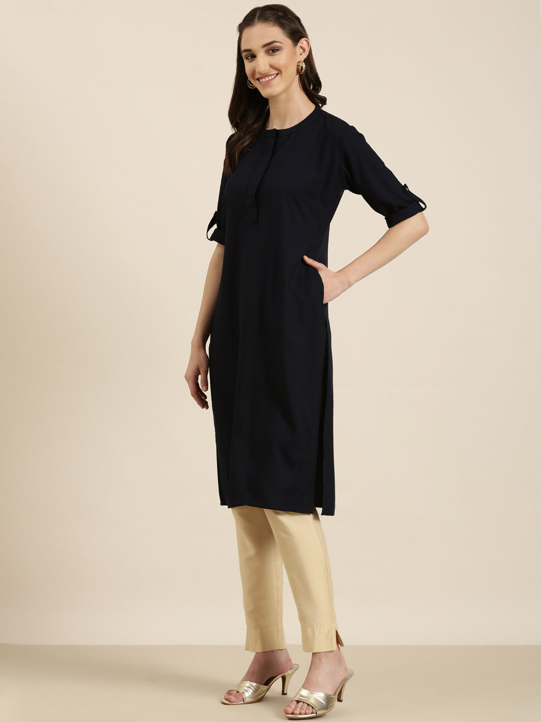 Women Navy Blue Solid Straight Kurta