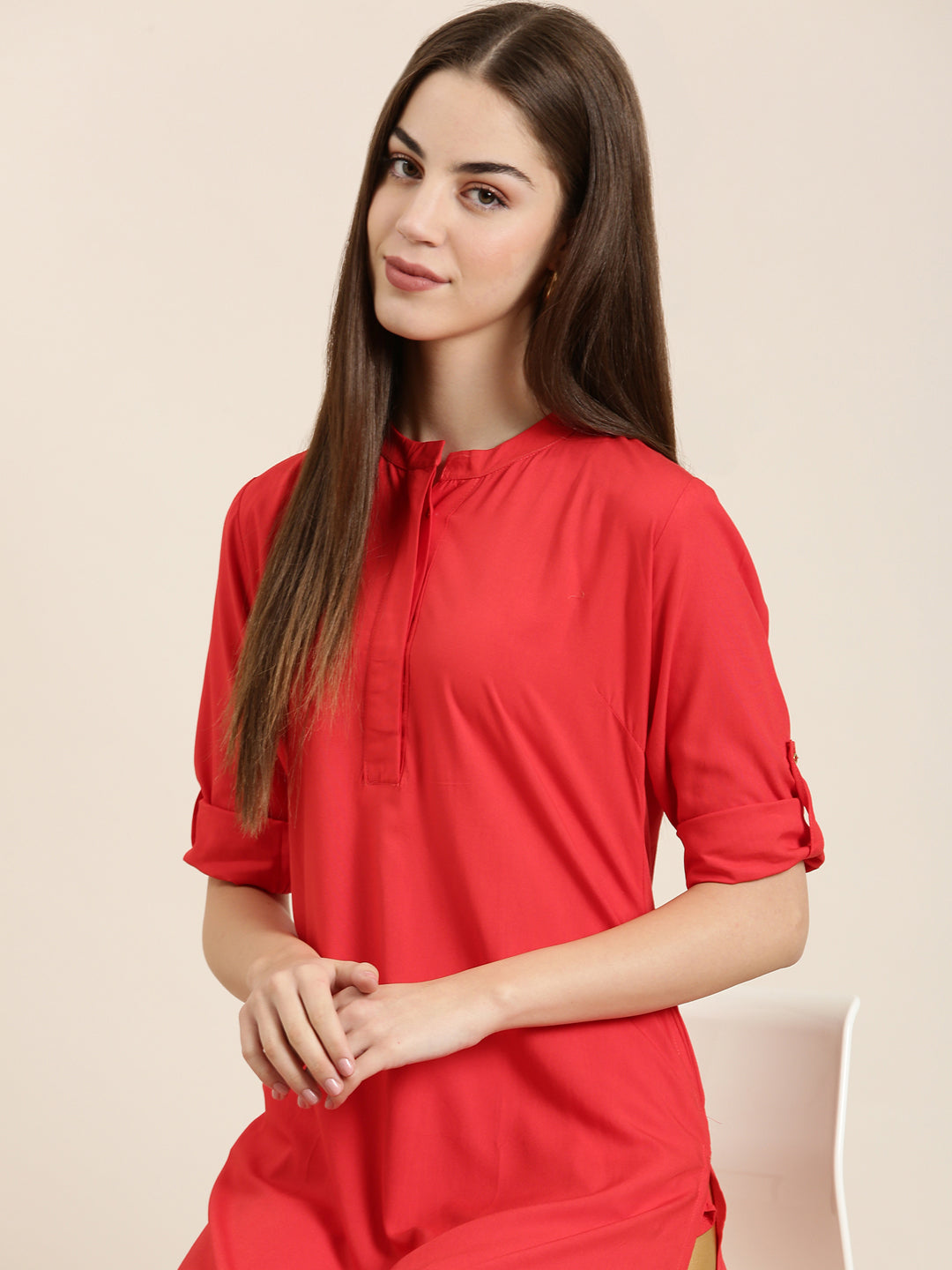 Women Red Solid Straight Kurta