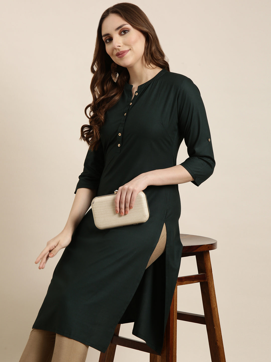 Women Straight Green Solid Kurta