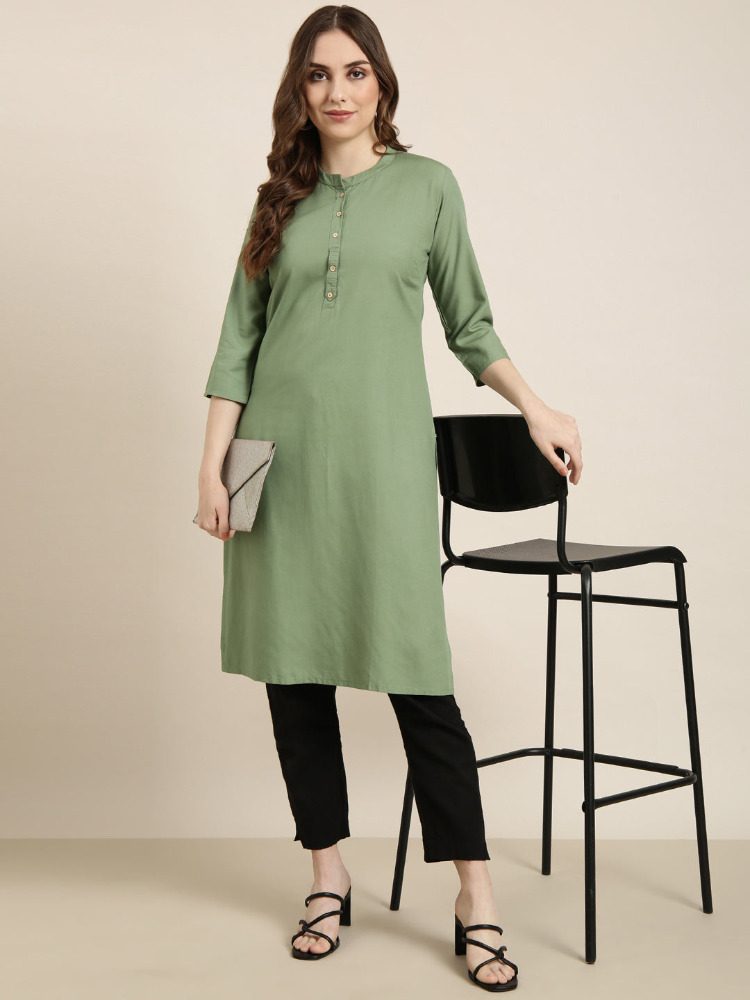 Women Straight Green Solid Kurta