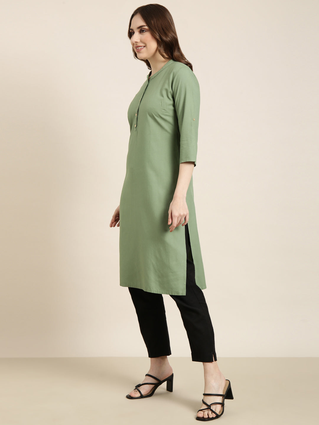 Women Straight Green Solid Kurta