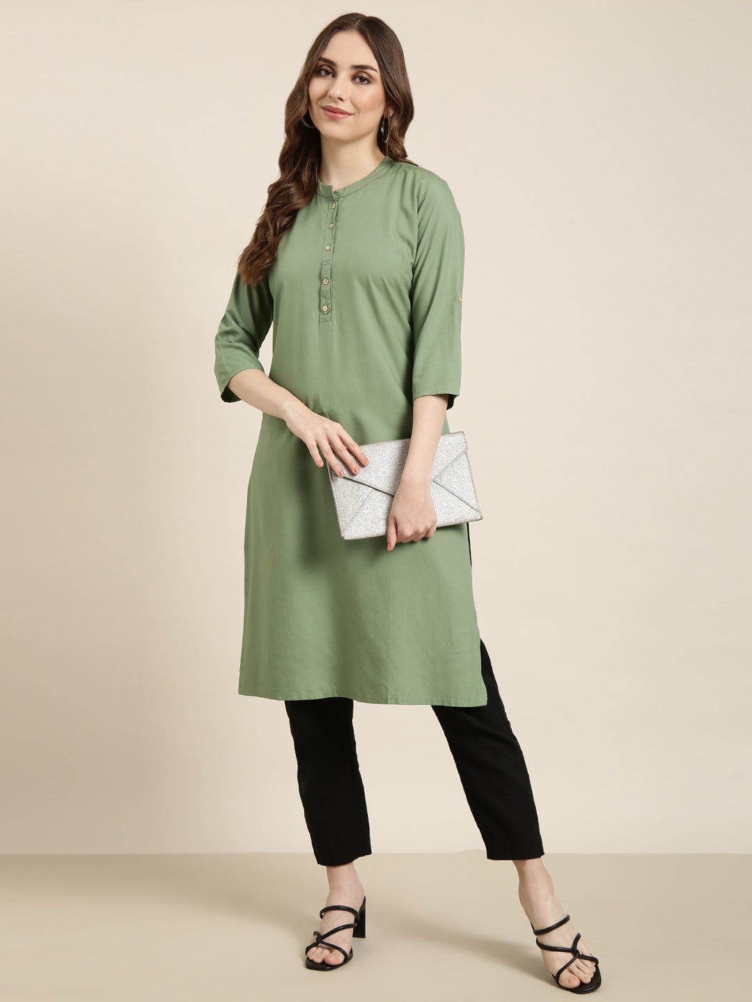 Women Straight Green Solid Kurta