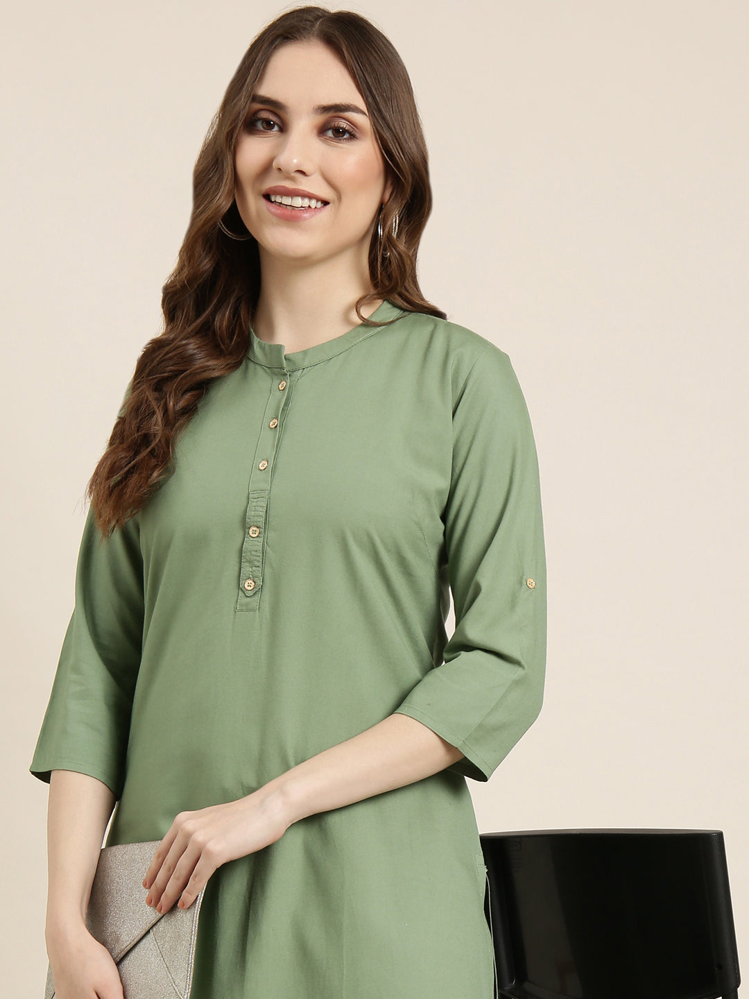 Women Straight Green Solid Kurta