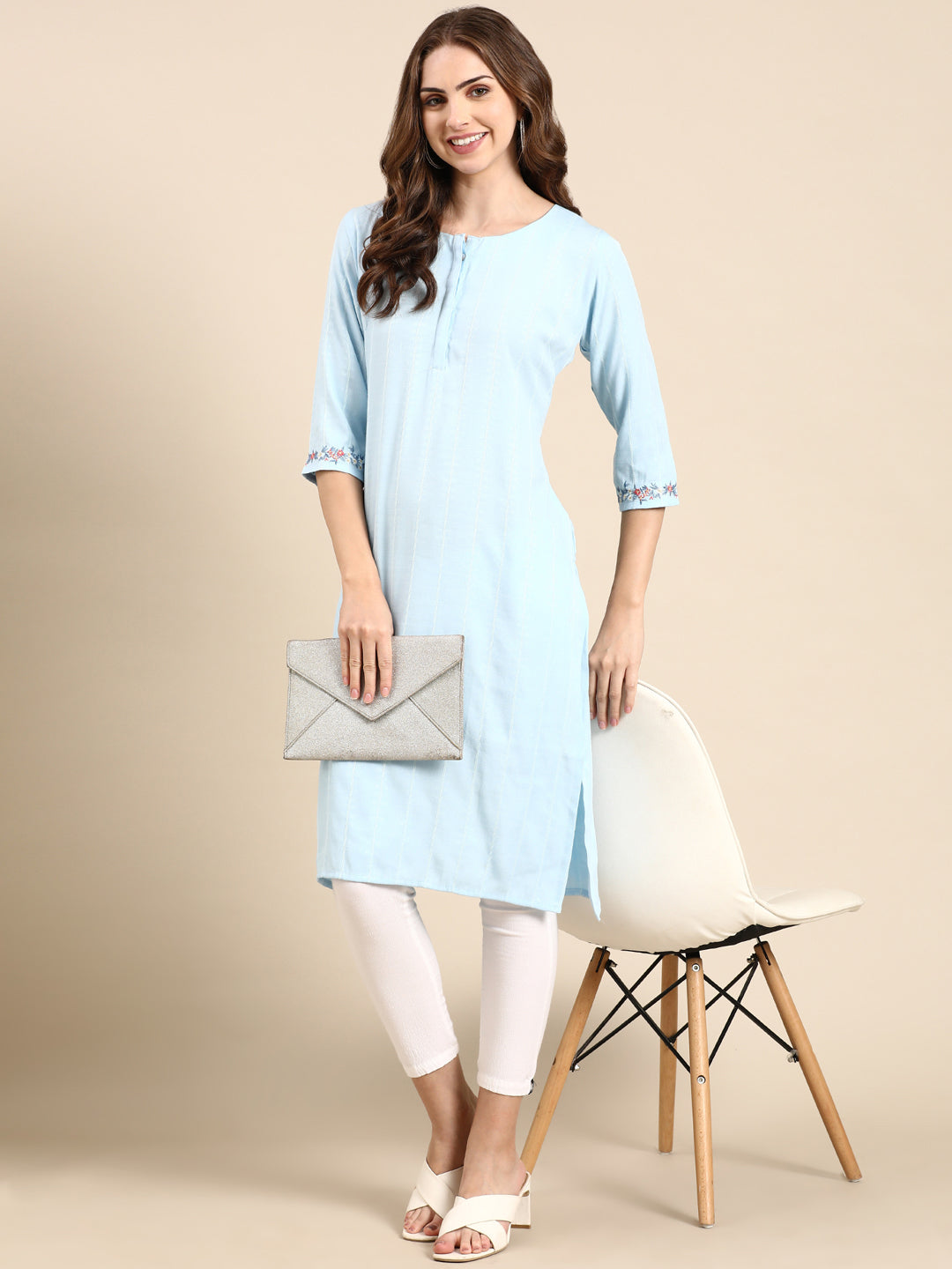 Women's Blue Solid Straight Kurta