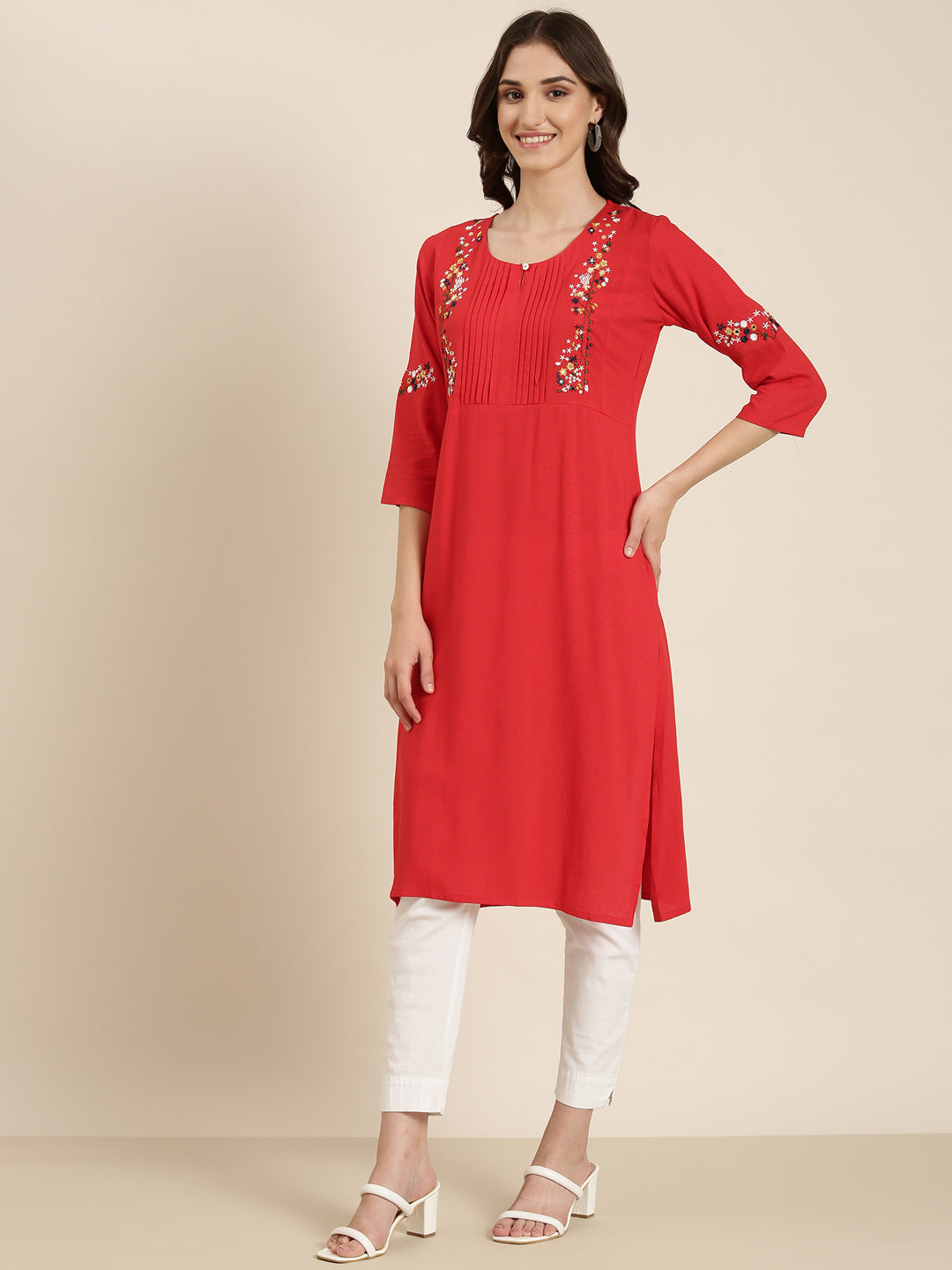 Women Red Solid Straight Kurta