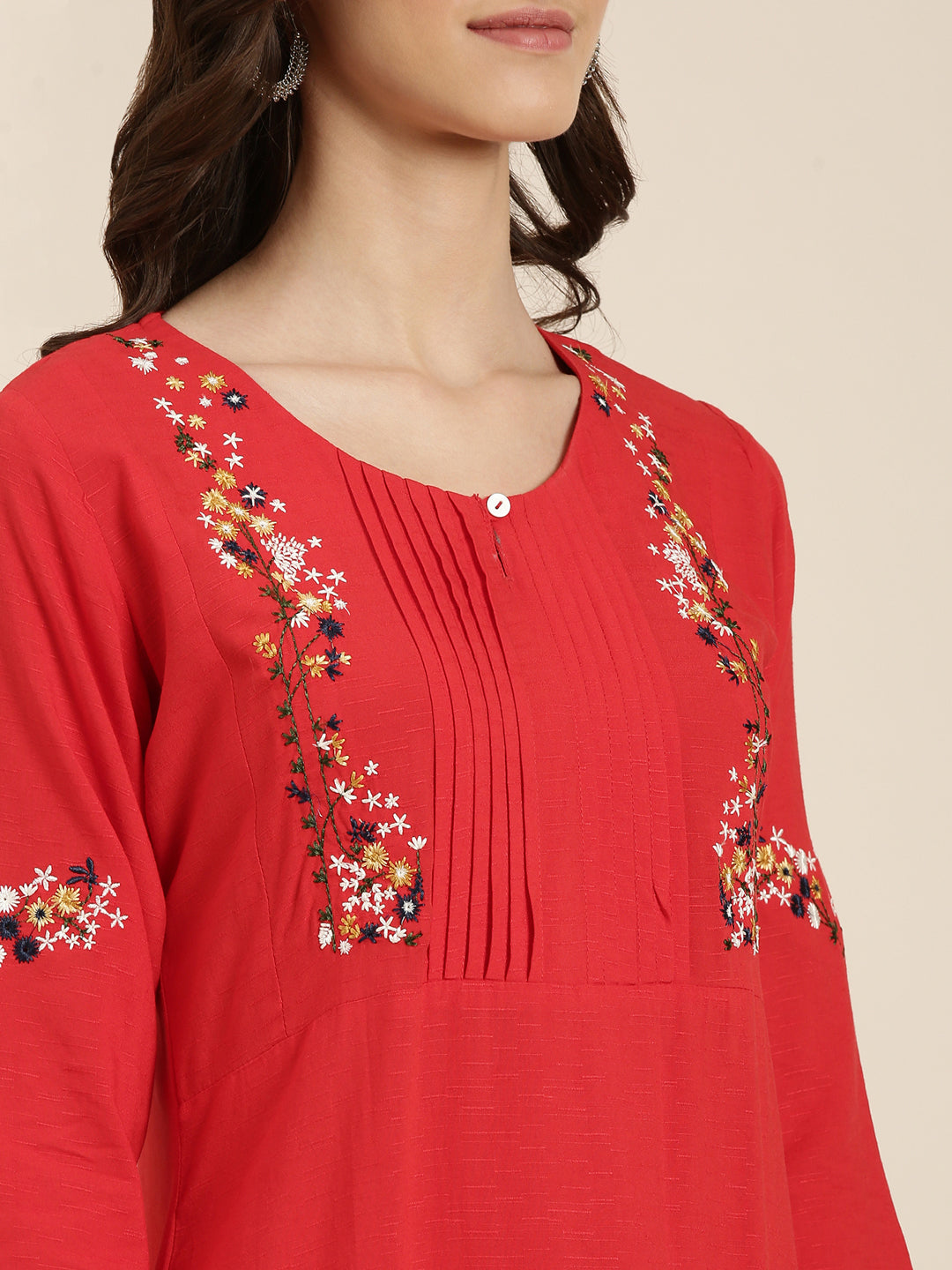 Women Red Solid Straight Kurta