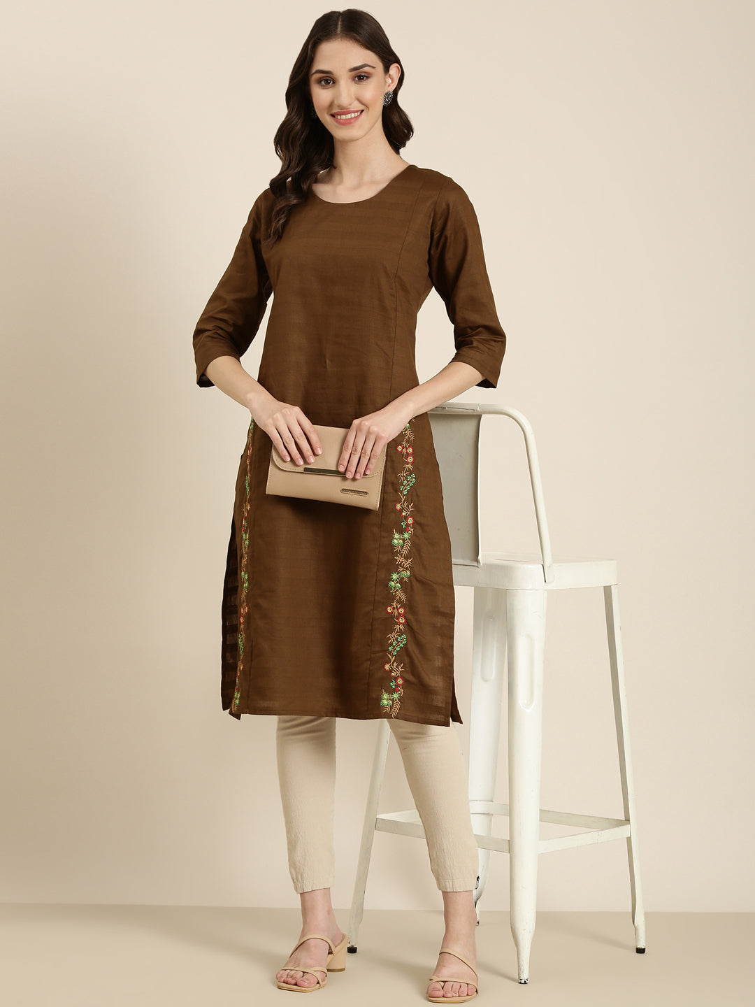 Women Coffee Brown Solid Straight Kurta