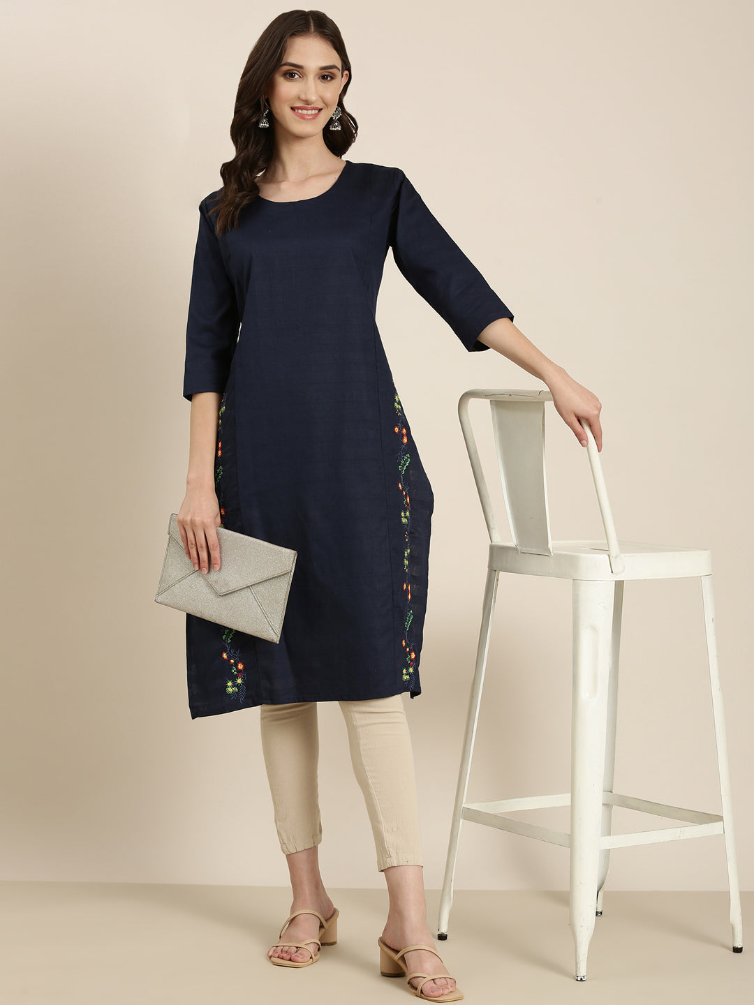 Women Navy Blue Solid Straight Kurta