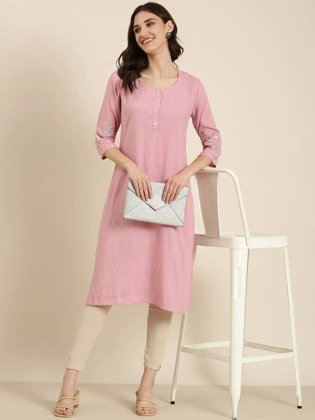 Women's Pink Solid Straight Kurta