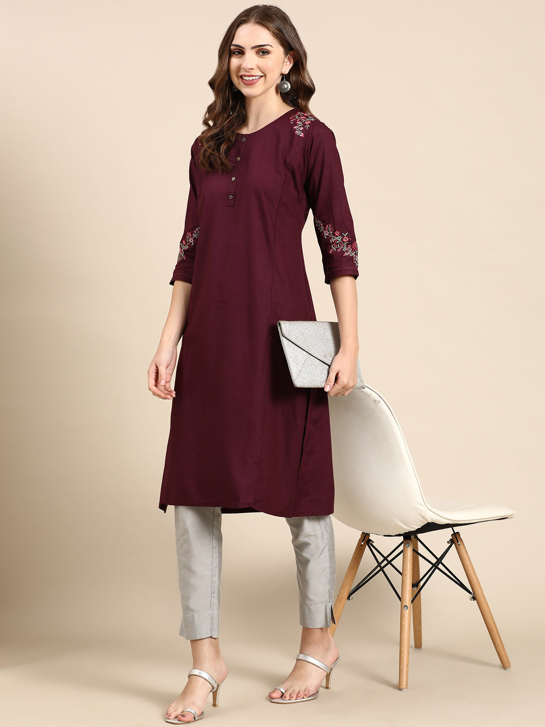 Women's Violet Solid Straight Kurta