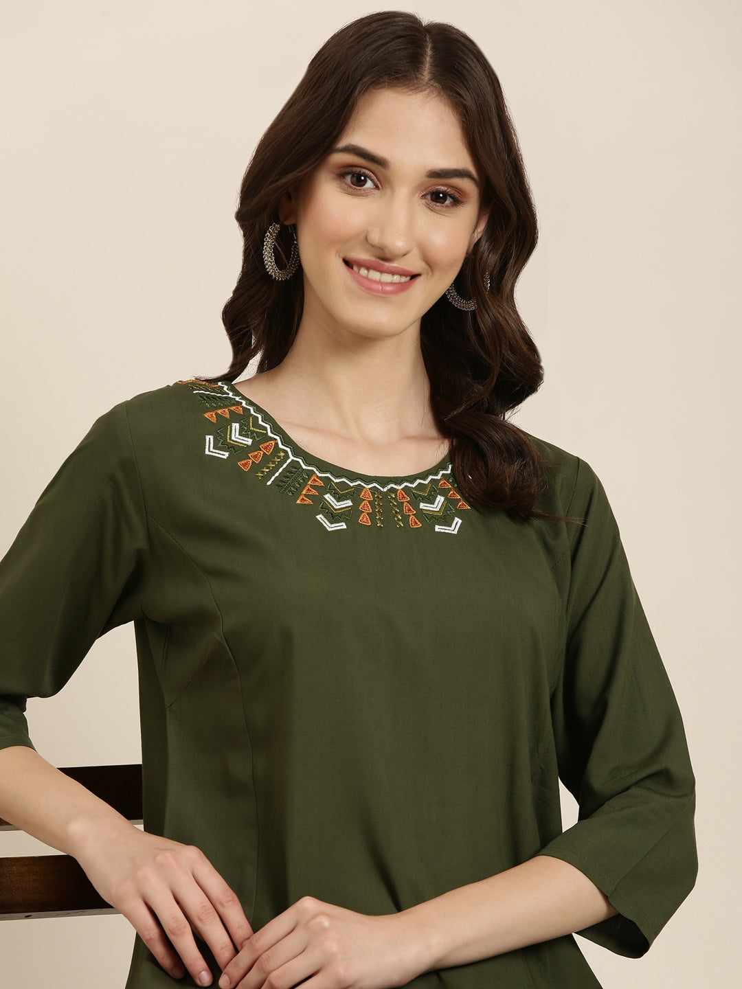 Women Olive Solid Straight Kurta