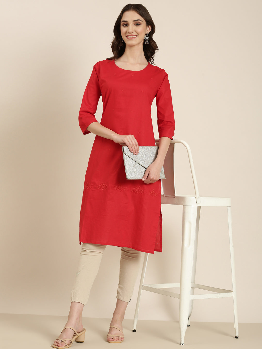 Women Red Solid Straight Kurta