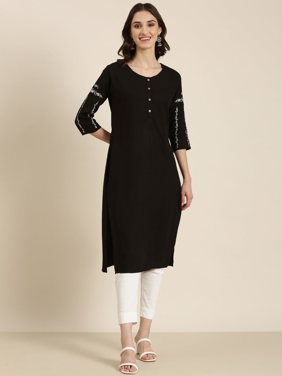 Women Black Solid Straight Kurta