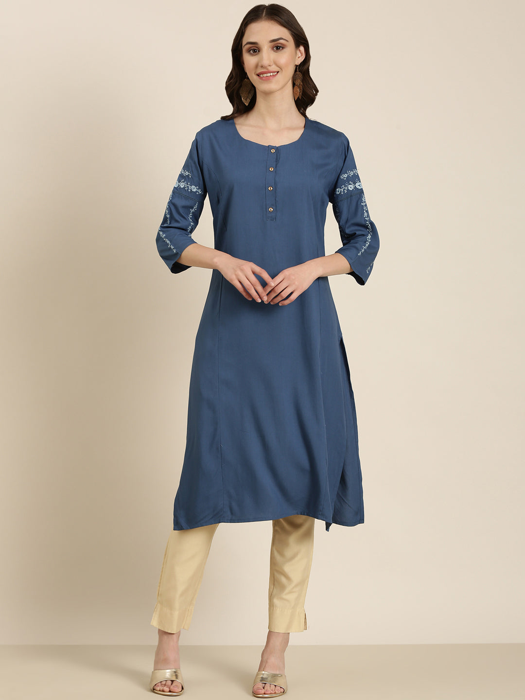 Women Blue Solid Straight Kurta