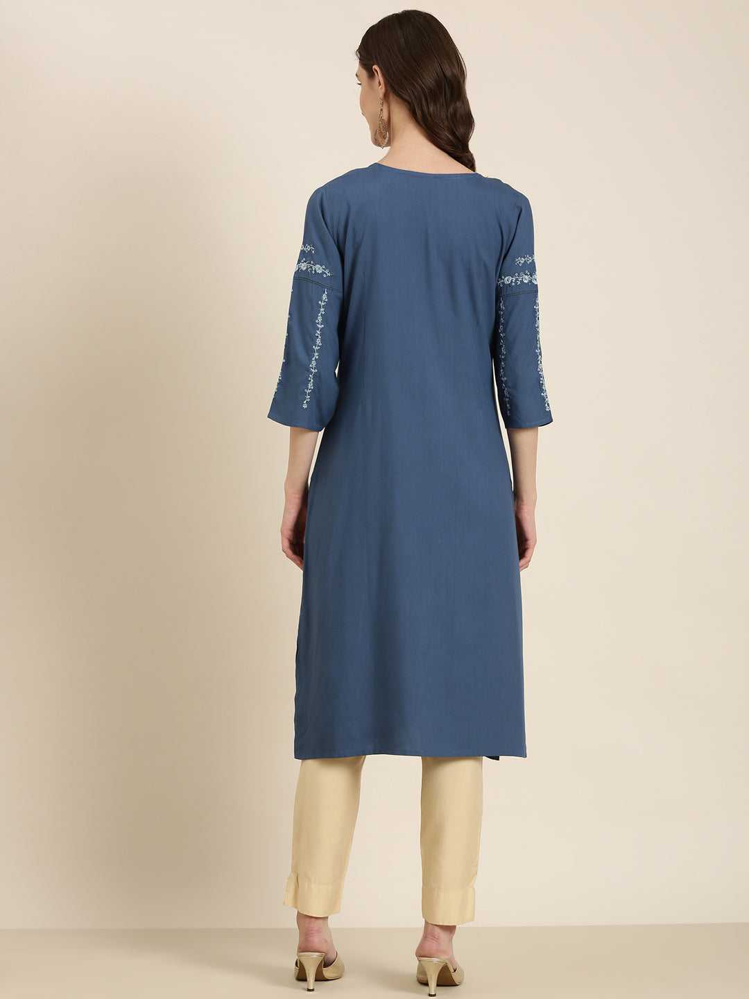 Women Blue Solid Straight Kurta