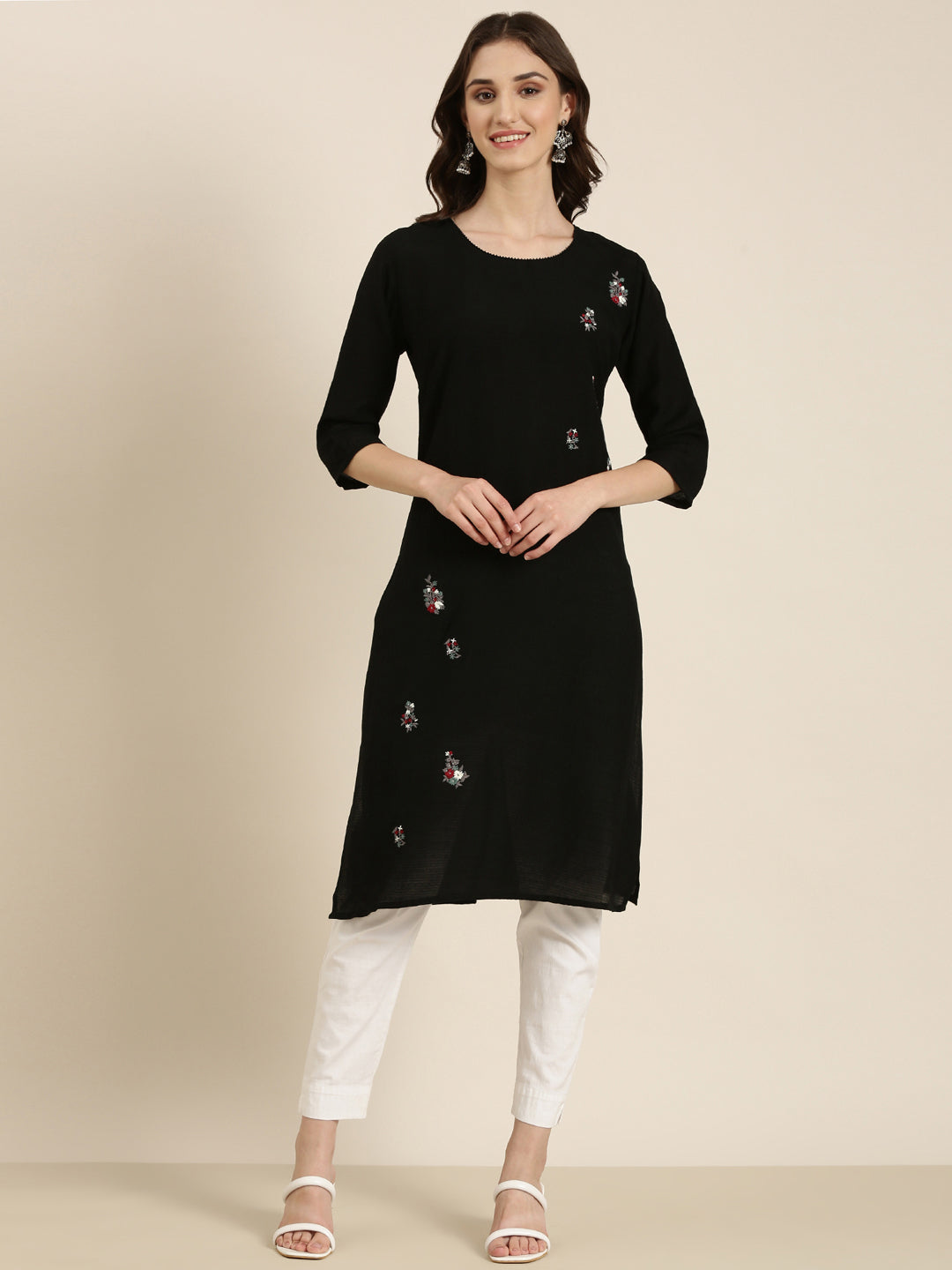 Women Black Solid Straight Kurta