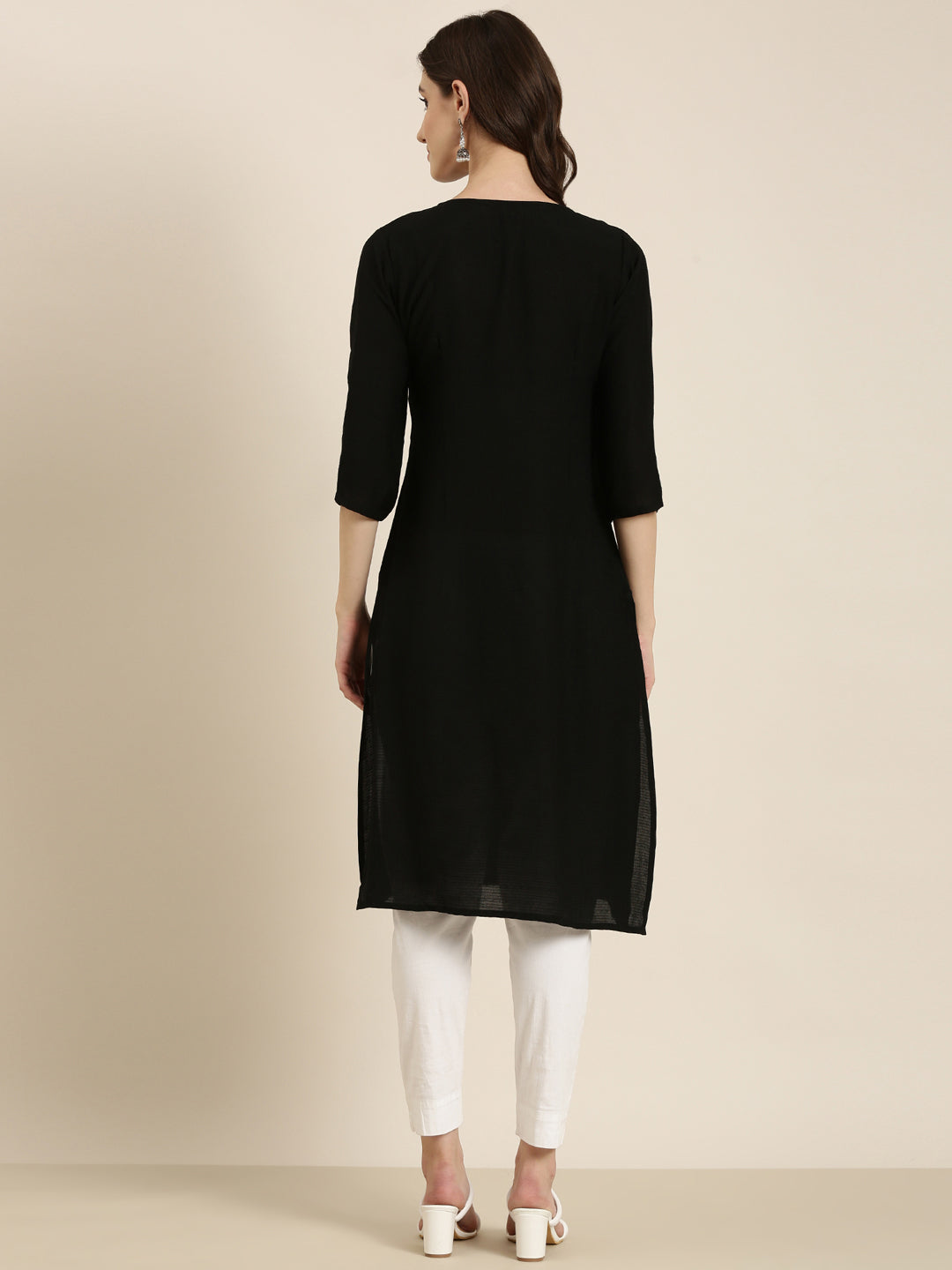 Women Black Solid Straight Kurta