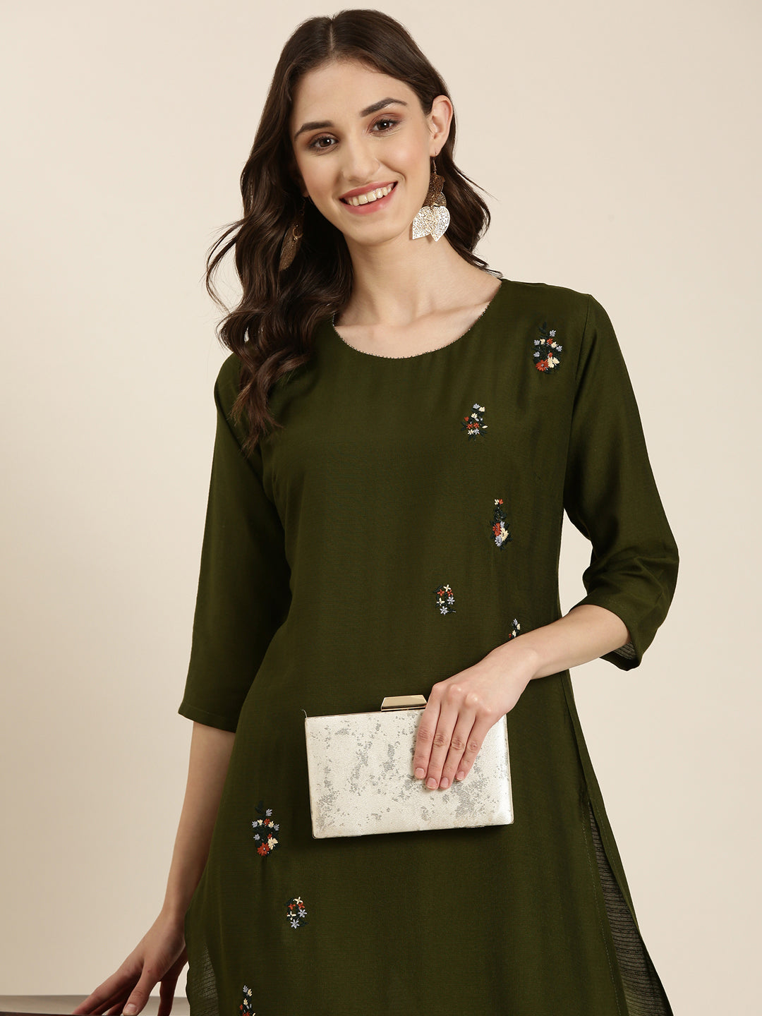 Women Olive Solid Straight Kurta