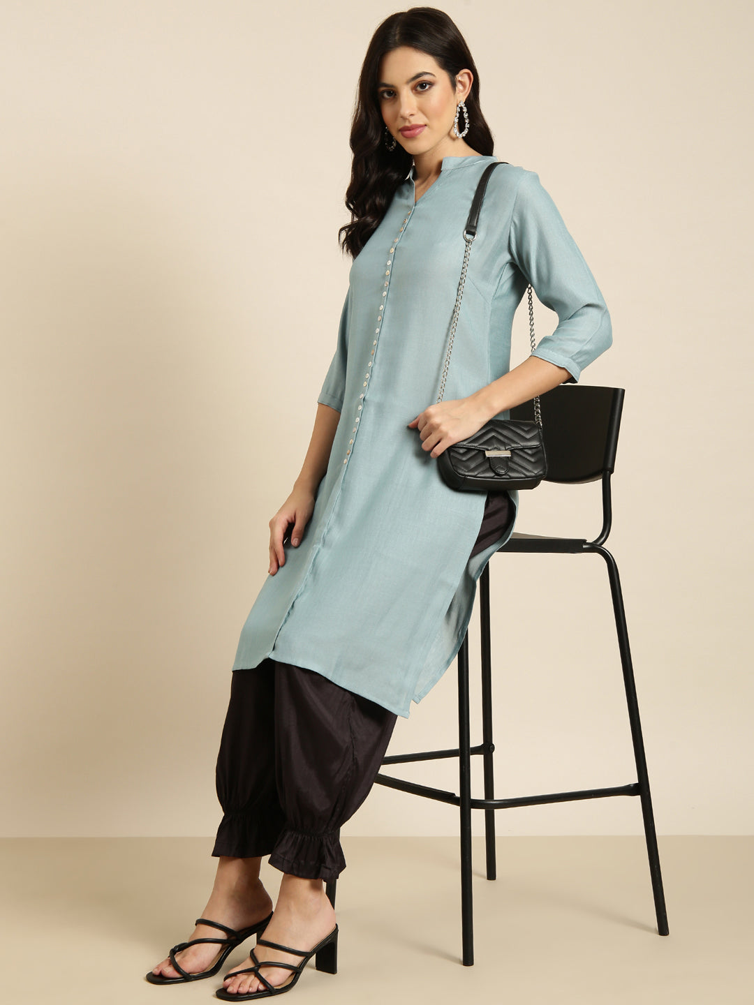 Women Straight Grey Solid Kurta