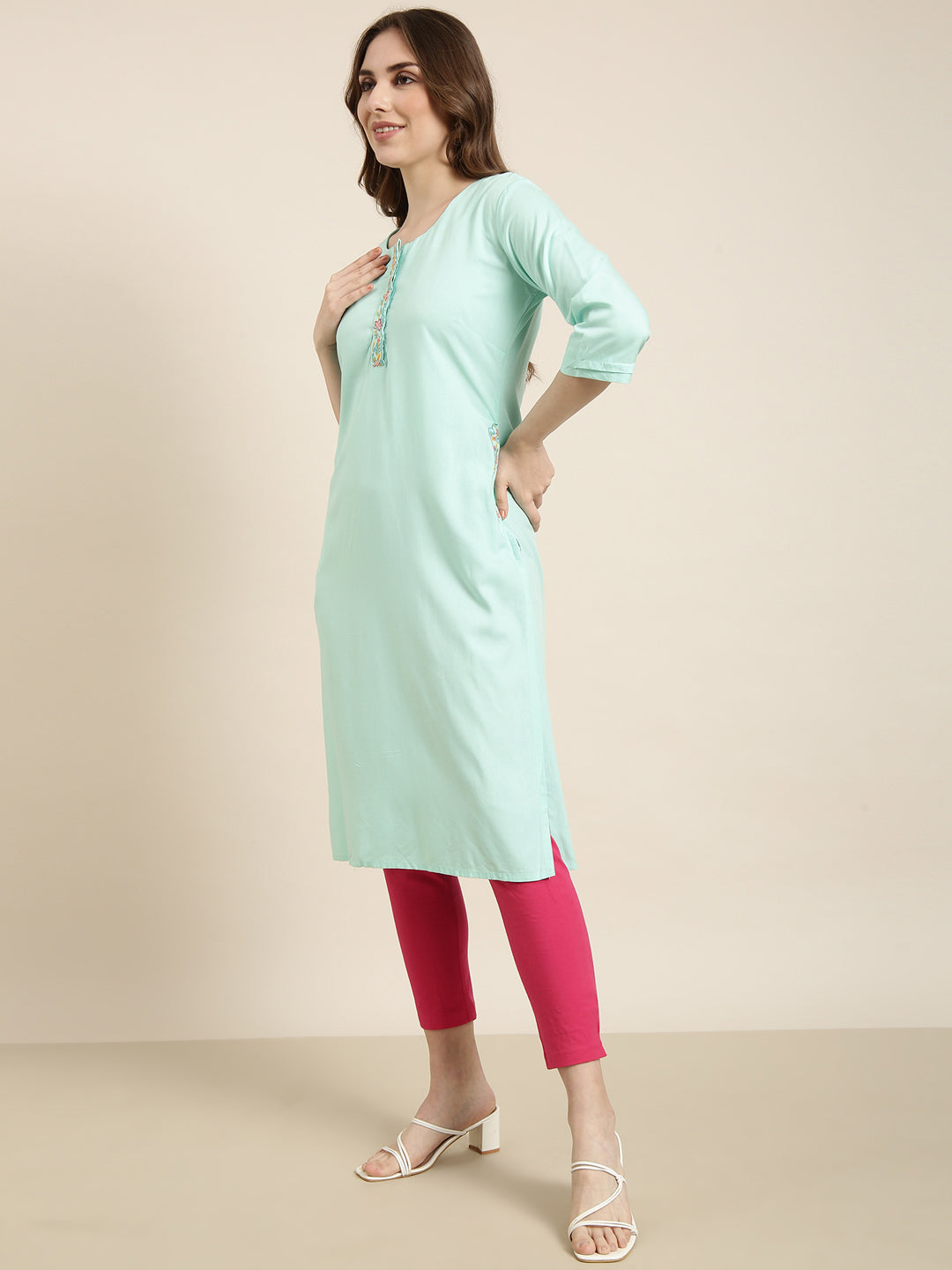 Women Straight Sea Green Solid Kurta