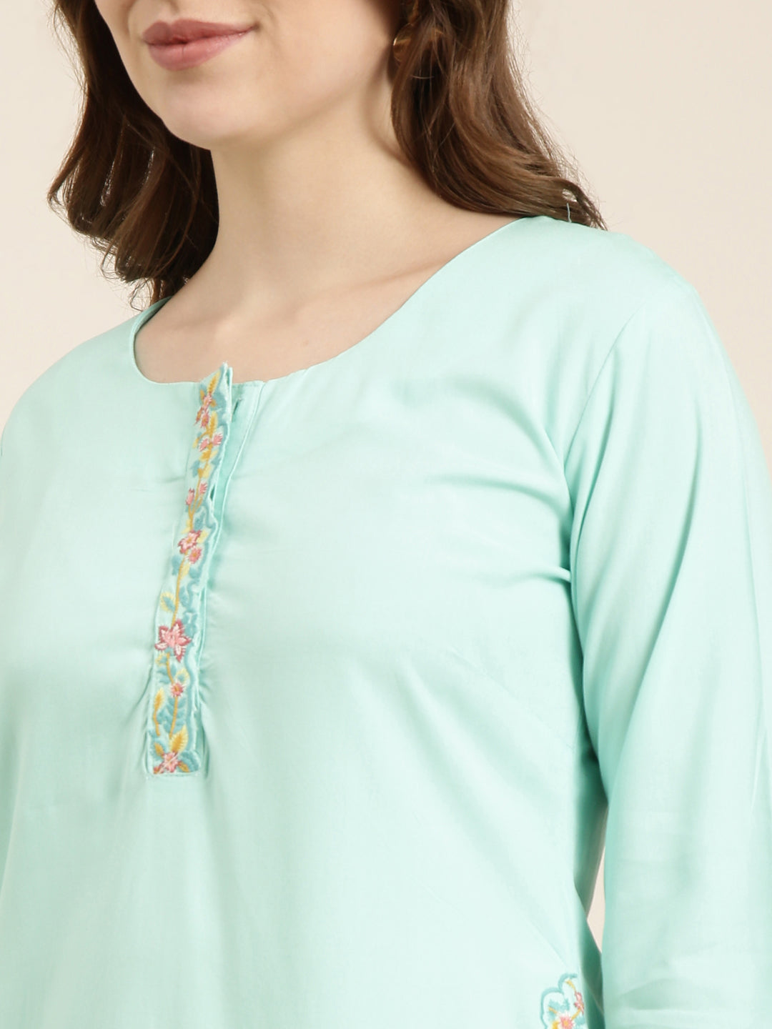 Women Straight Sea Green Solid Kurta