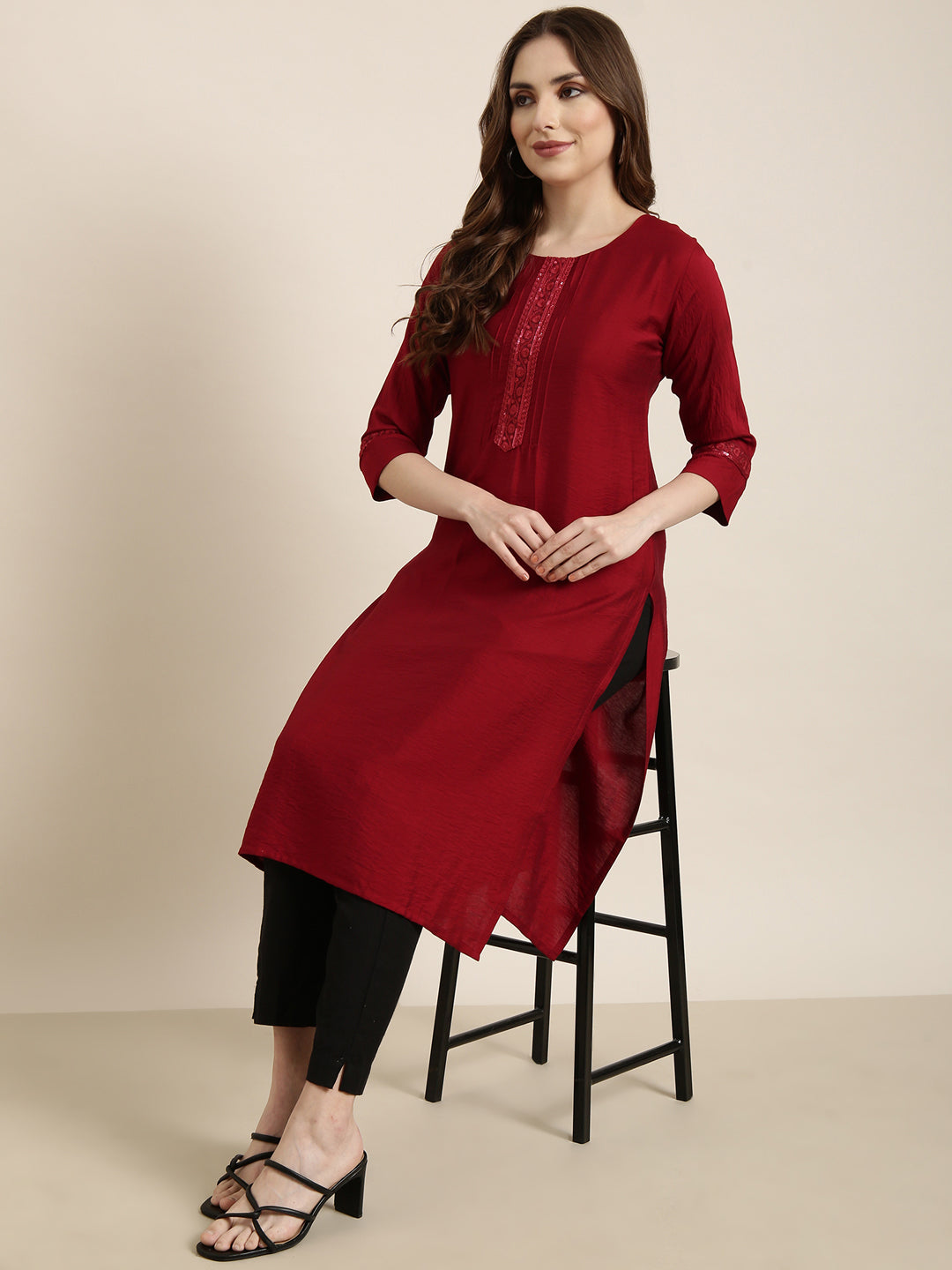 Women Straight Maroon Solid Kurta