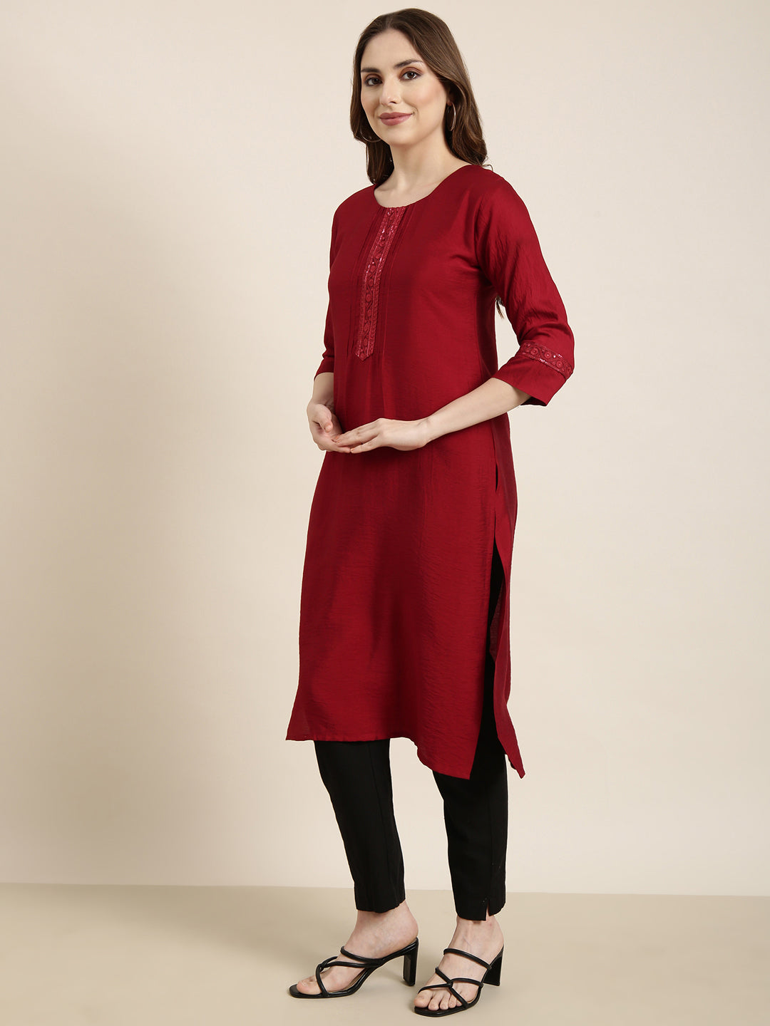 Women Straight Maroon Solid Kurta