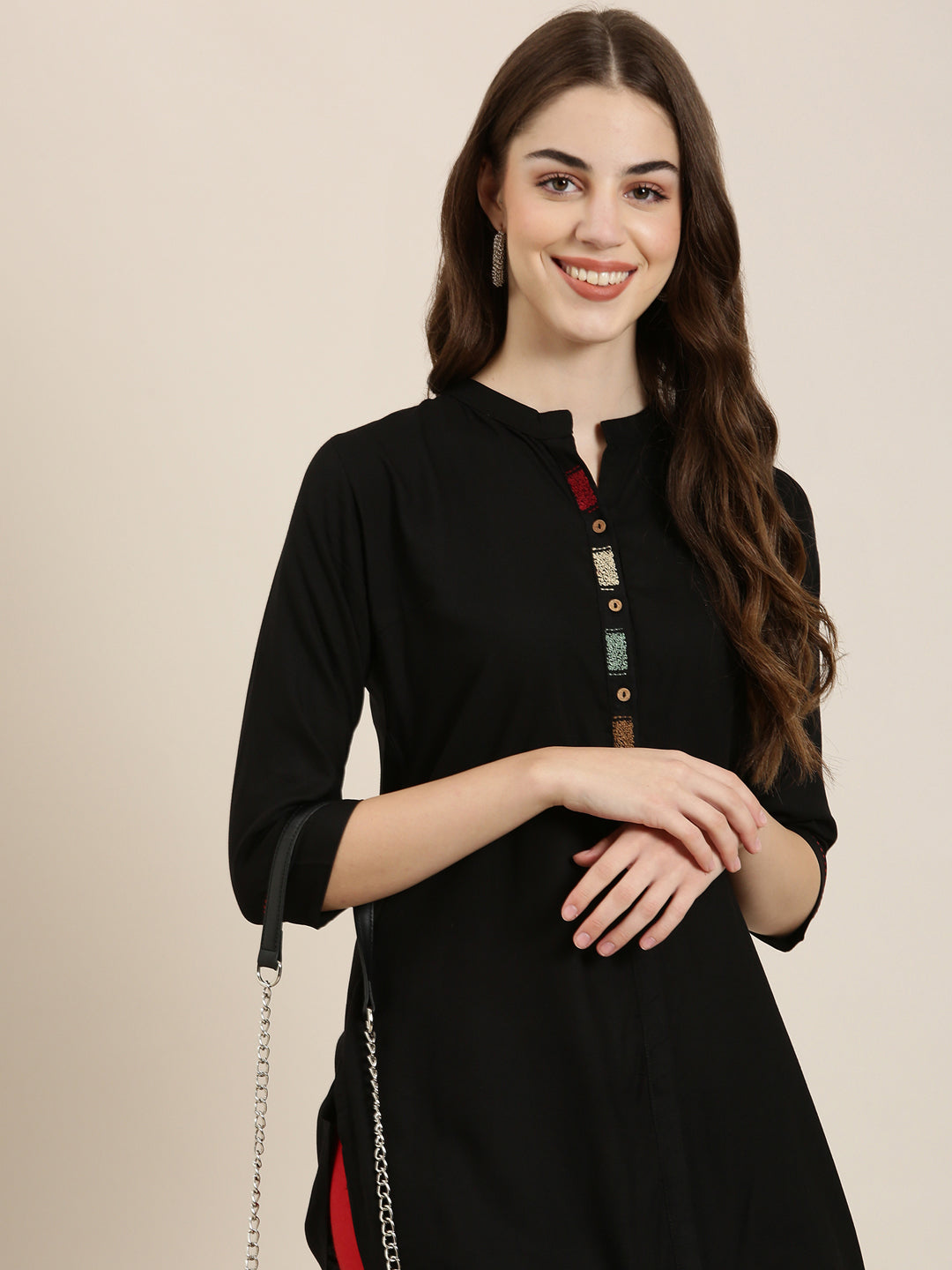 Women Black Solid Straight Kurta