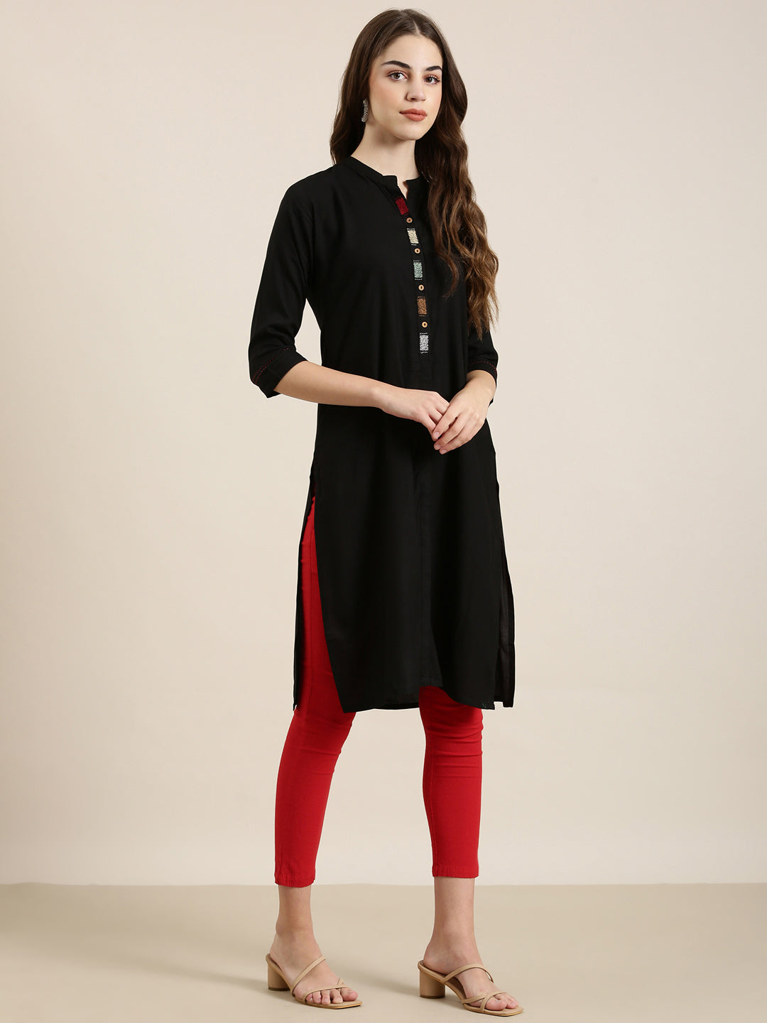 Women Black Solid Straight Kurta