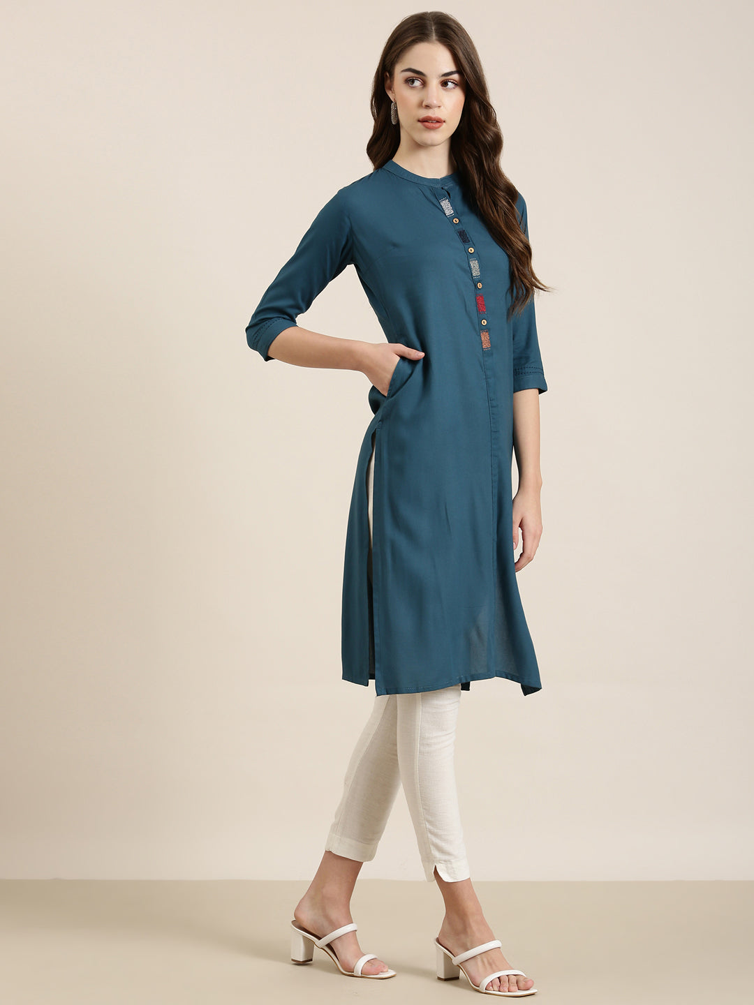 Women Teal Solid Straight Kurta