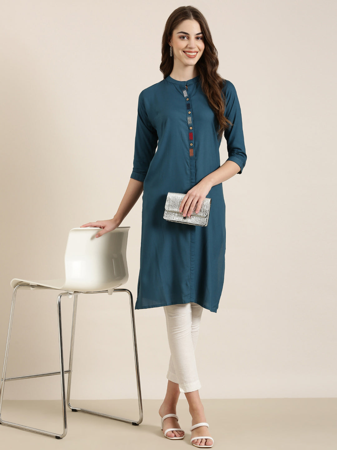 Women Teal Solid Straight Kurta