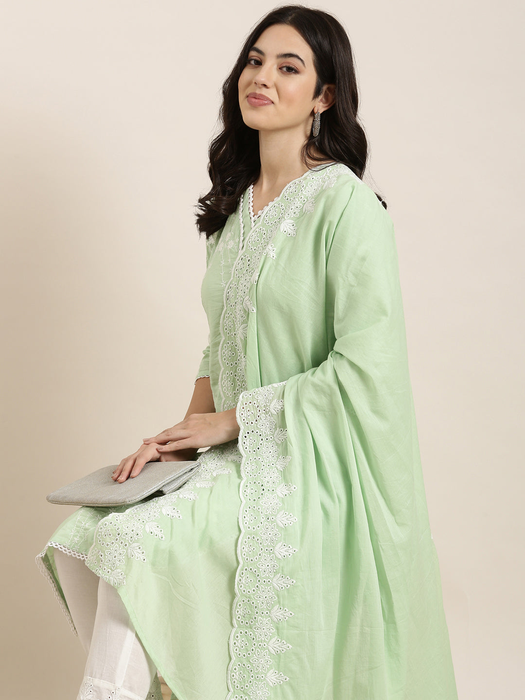 Women Straight Green Floral Kurta and Trousers Set Comes With Dupatta