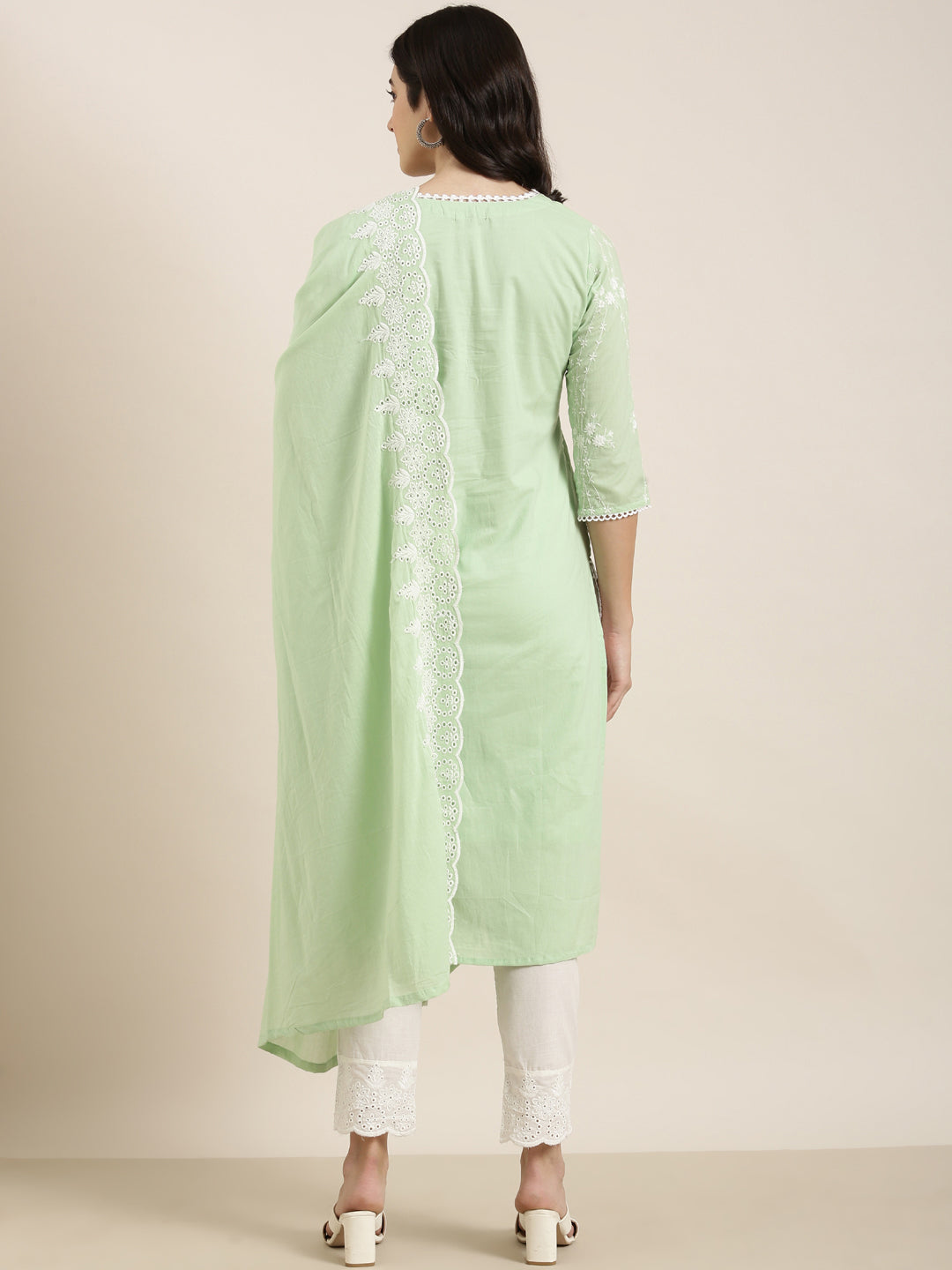 Women Straight Green Floral Kurta and Trousers Set Comes With Dupatta