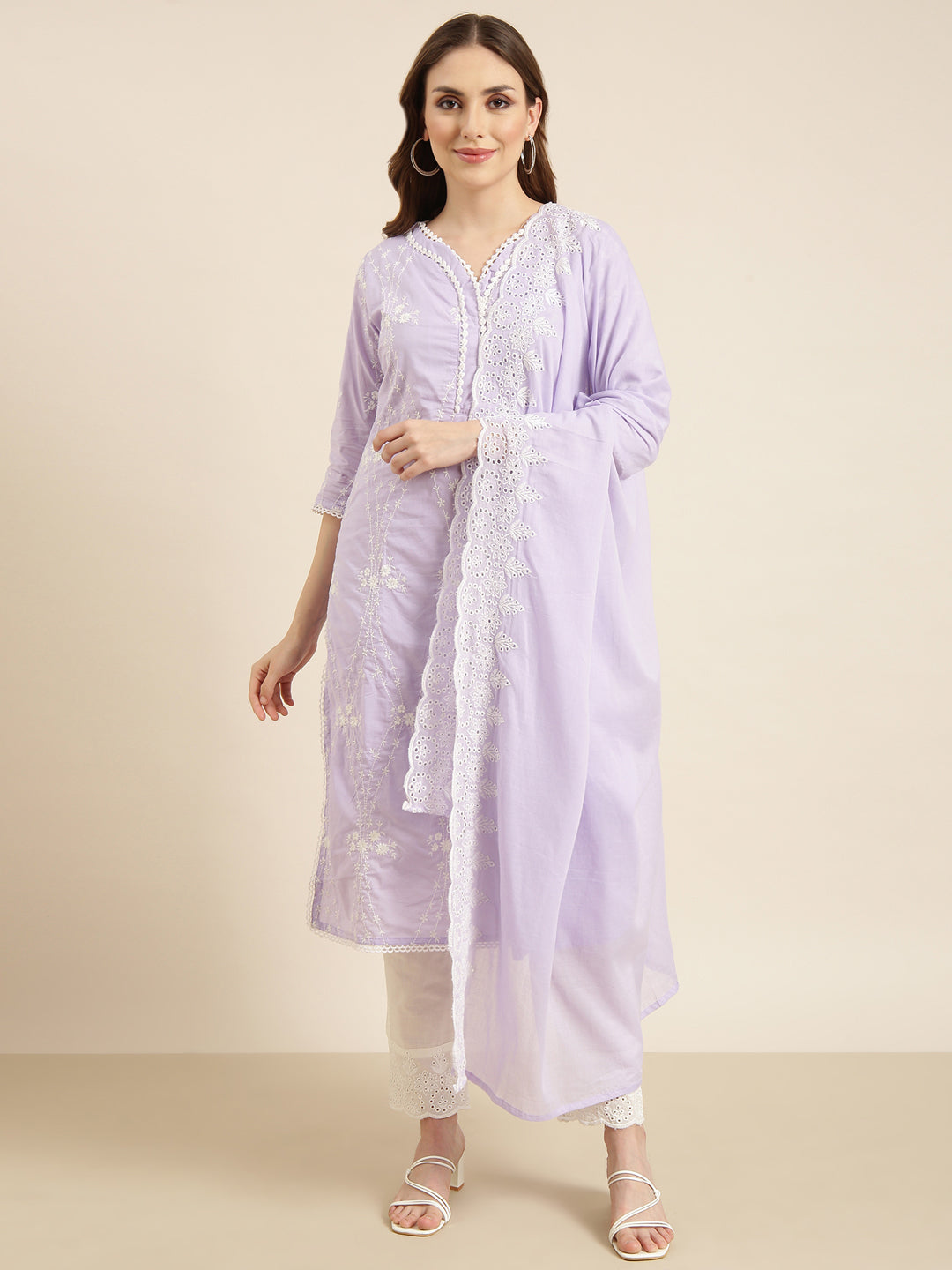 Women Straight Lavender Floral Kurta and Trousers Set Comes With Dupatta